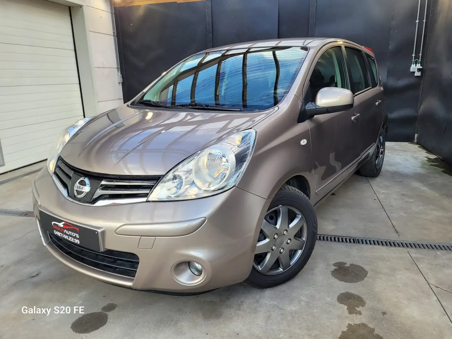 Nissan Note Beige - 2