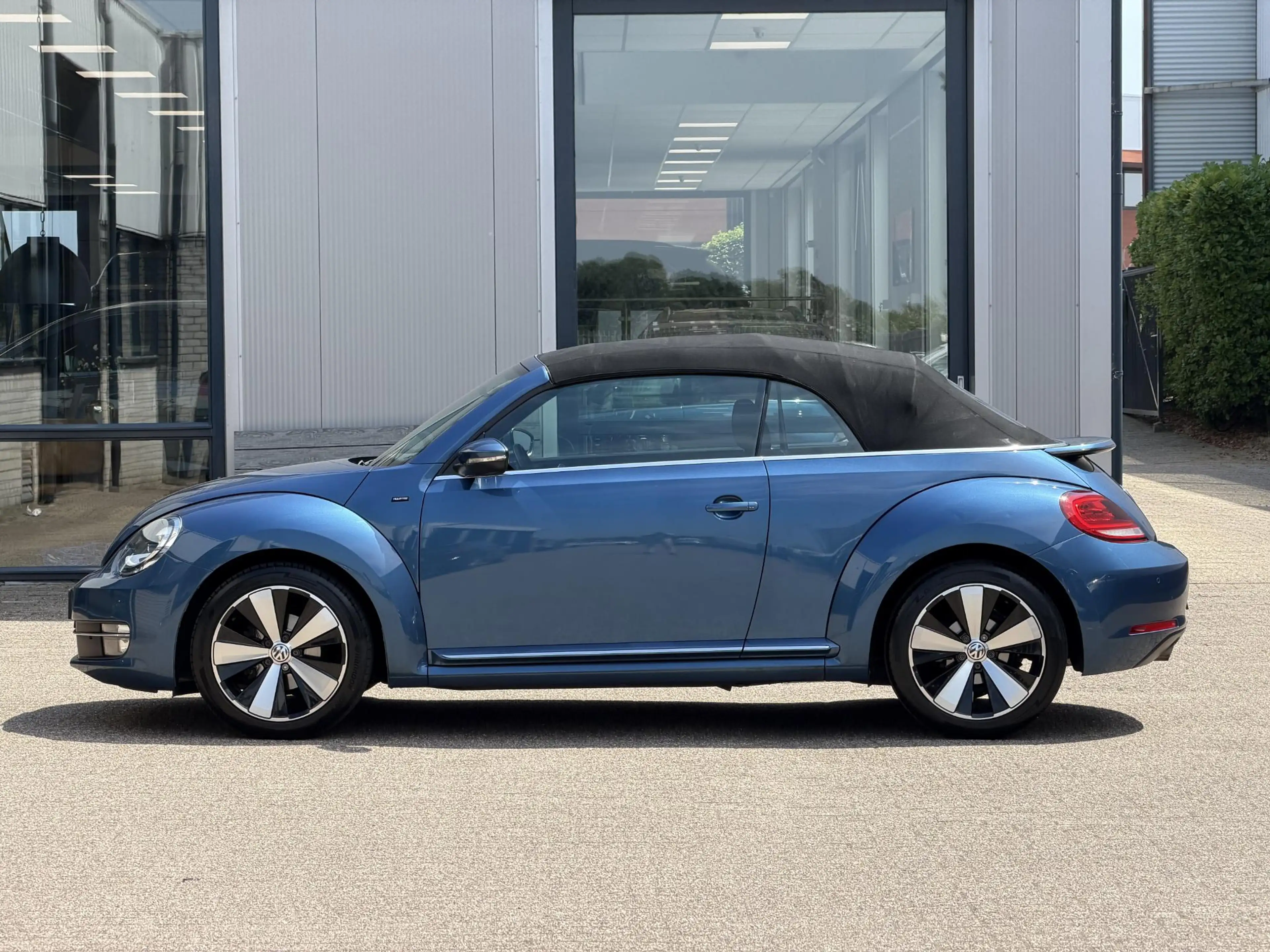 Volkswagen Beetle Cabriolet 1.2 TSI Exclusive Series | Camera/Stoelv — photo 35