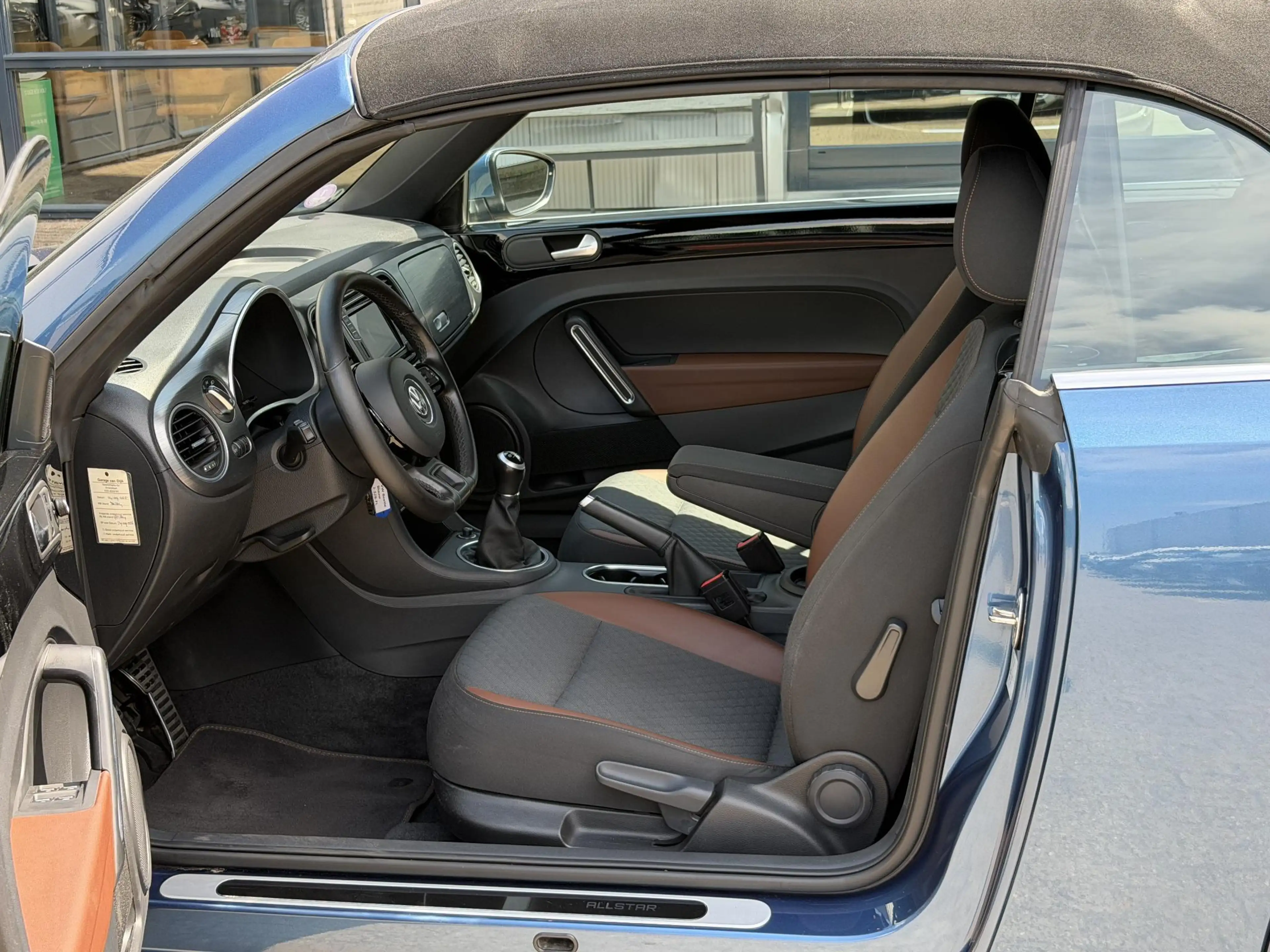Volkswagen Beetle Cabriolet 1.2 TSI Exclusive Series | Camera/Stoelv — photo 36