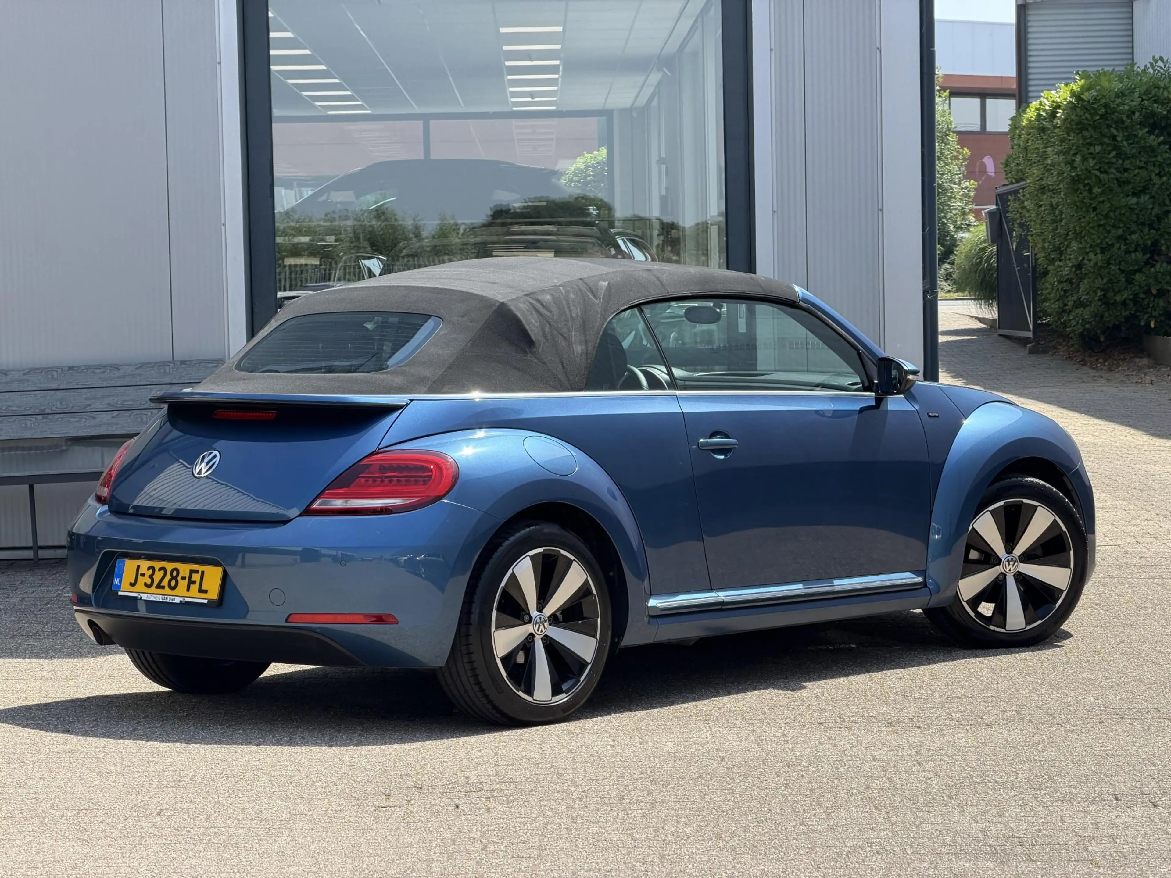 Volkswagen Beetle Cabriolet 1.2 TSI Exclusive Series | Camera/Stoelv — photo 16