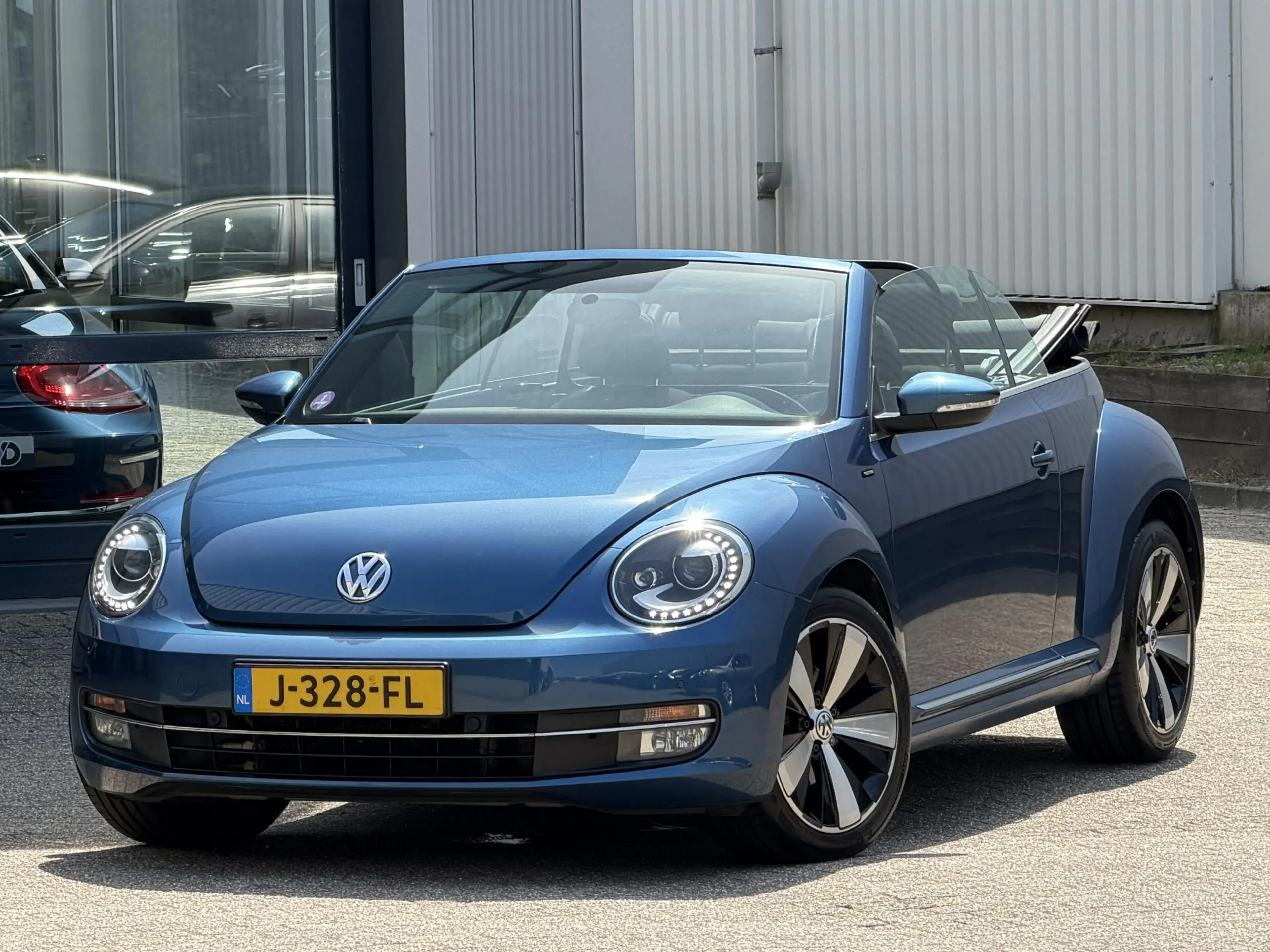 Volkswagen Beetle Cabriolet 1.2 TSI Exclusive Series | Camera/Stoelv — photo 7