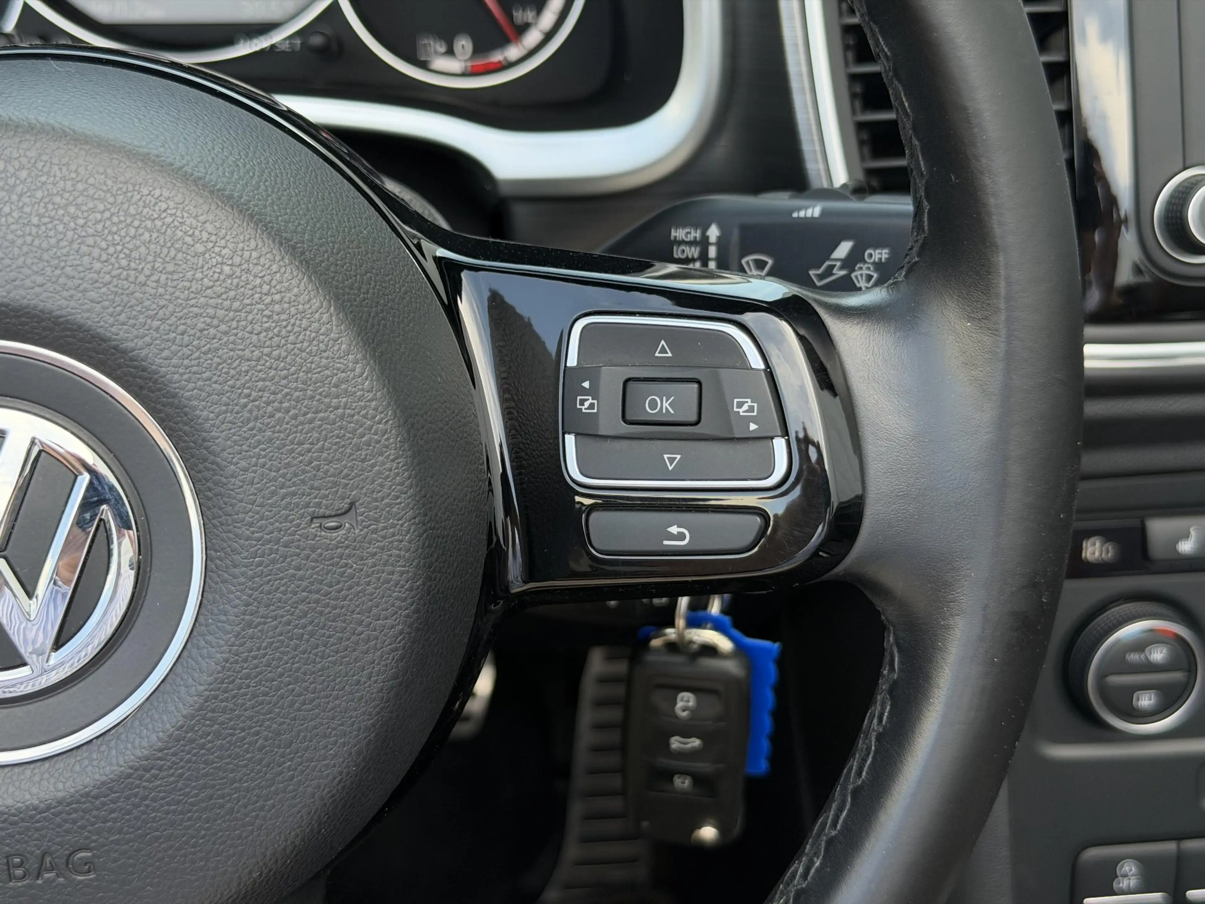 Volkswagen Beetle Cabriolet 1.2 TSI Exclusive Series | Camera/Stoelv — photo 31
