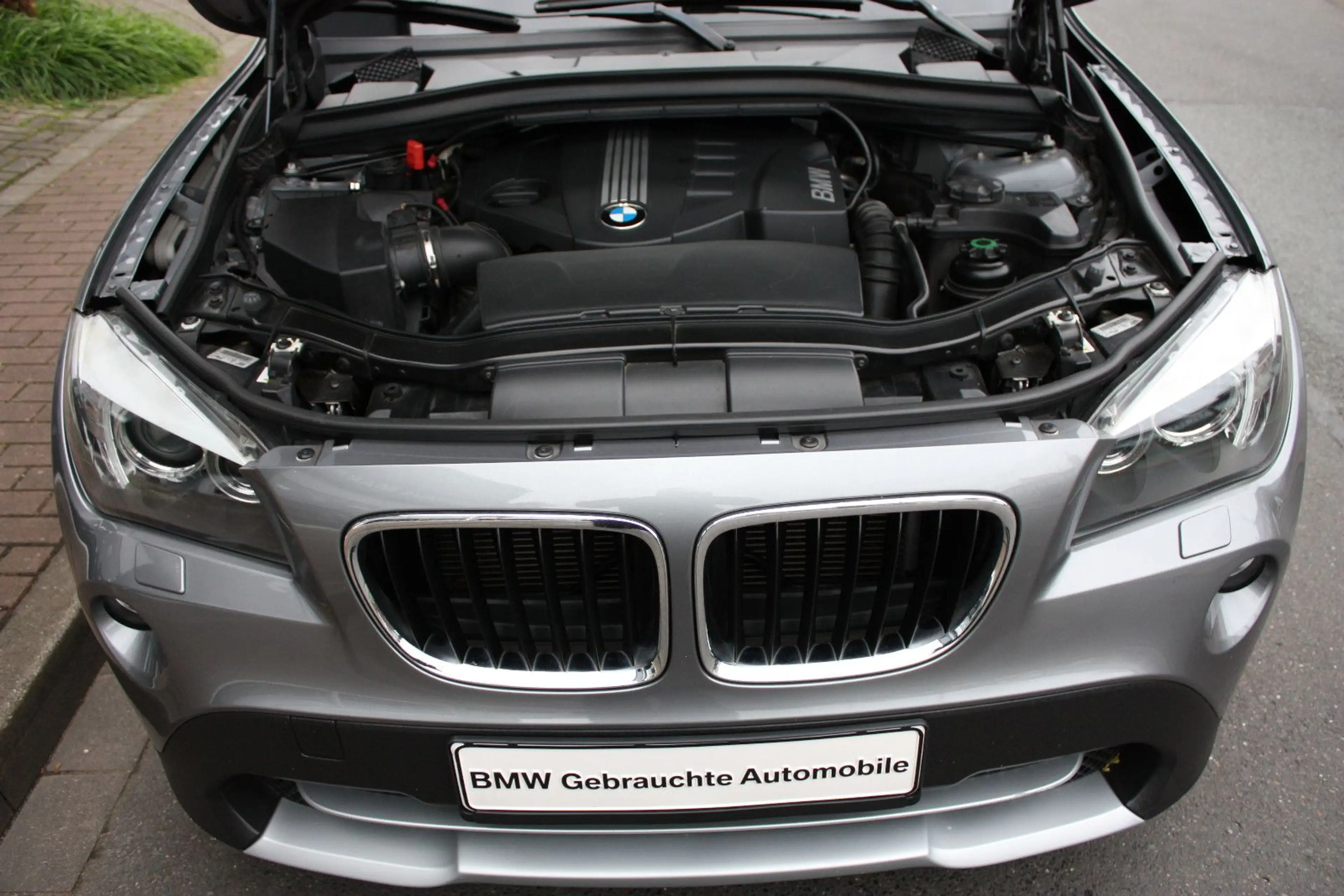 BMW X1 xDrive 18 d X-Line — photo 4