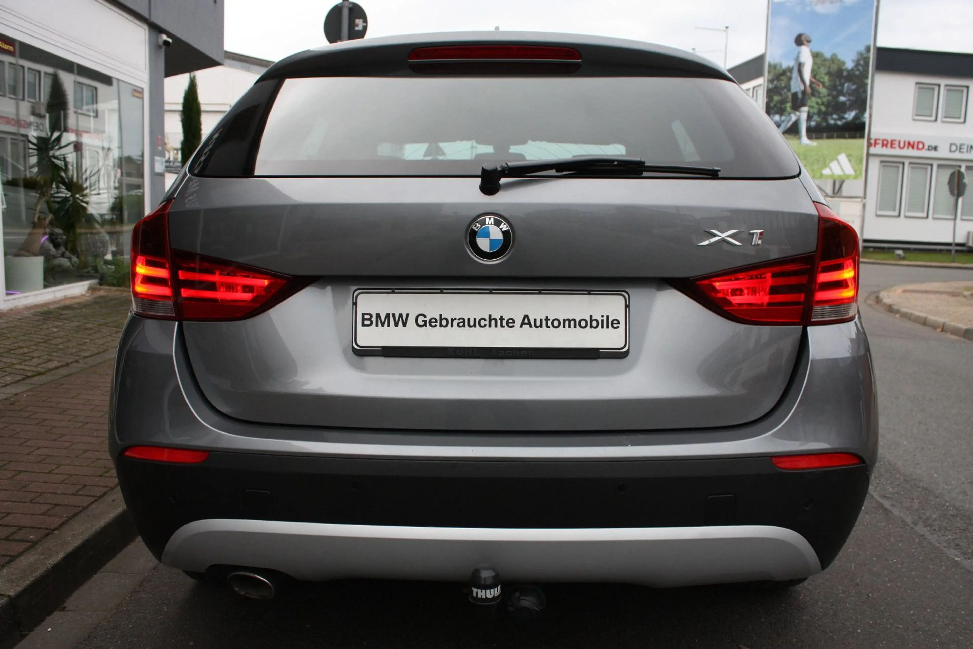 BMW X1 xDrive 18 d X-Line — photo 11