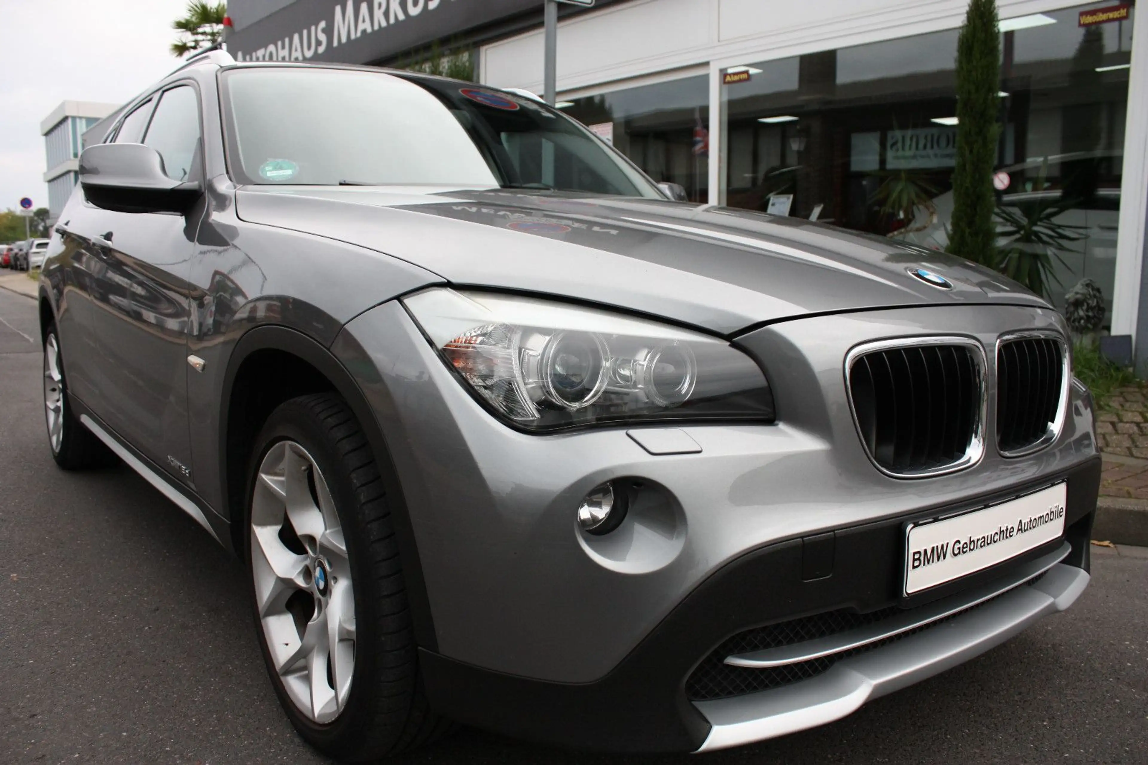 BMW X1 xDrive 18 d X-Line — photo 2