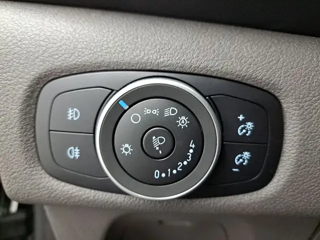 Ford Tourneo Custom view 11