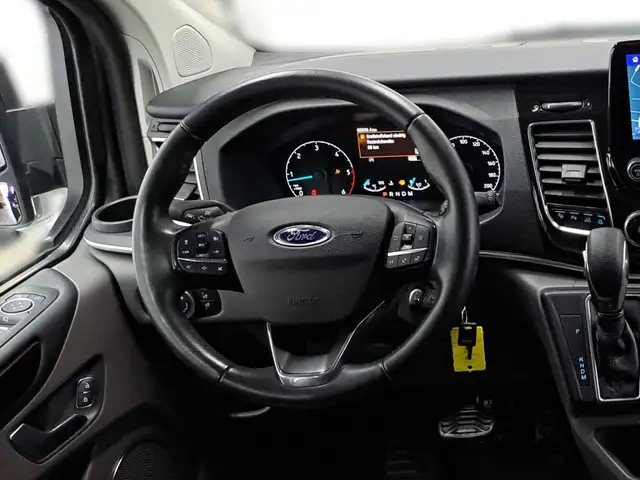 Ford Tourneo Custom view 14