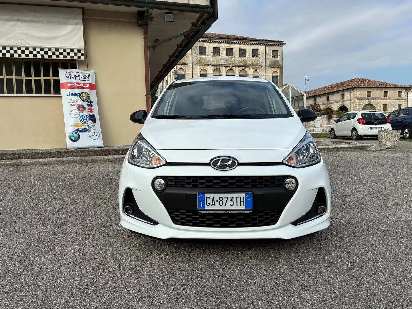 Hyundai i10 1.0 Connectline econext Gpl Bianco - 2