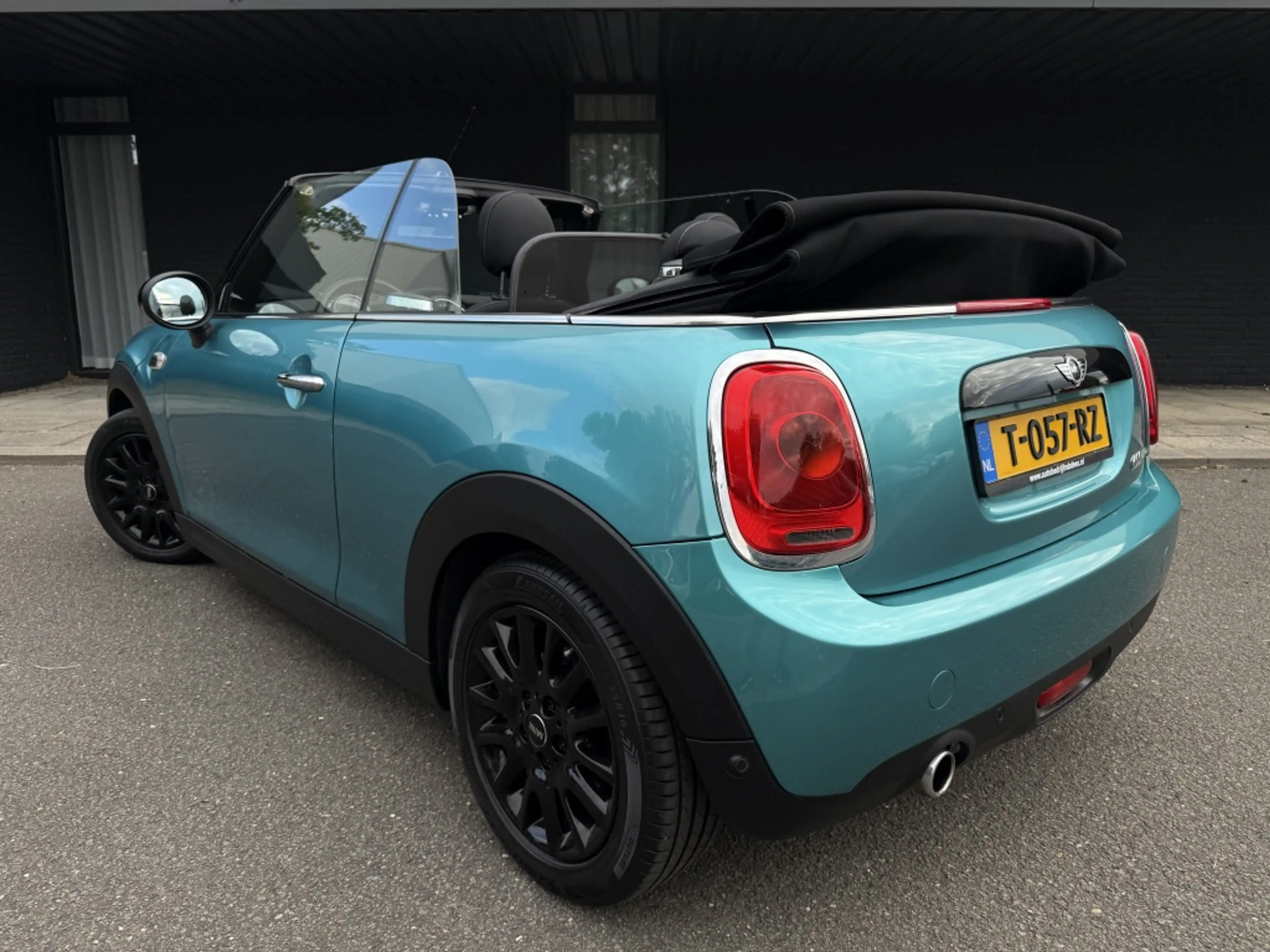 MINI Cooper Cabrio 1.5 Salt - Cabrio - — photo 2