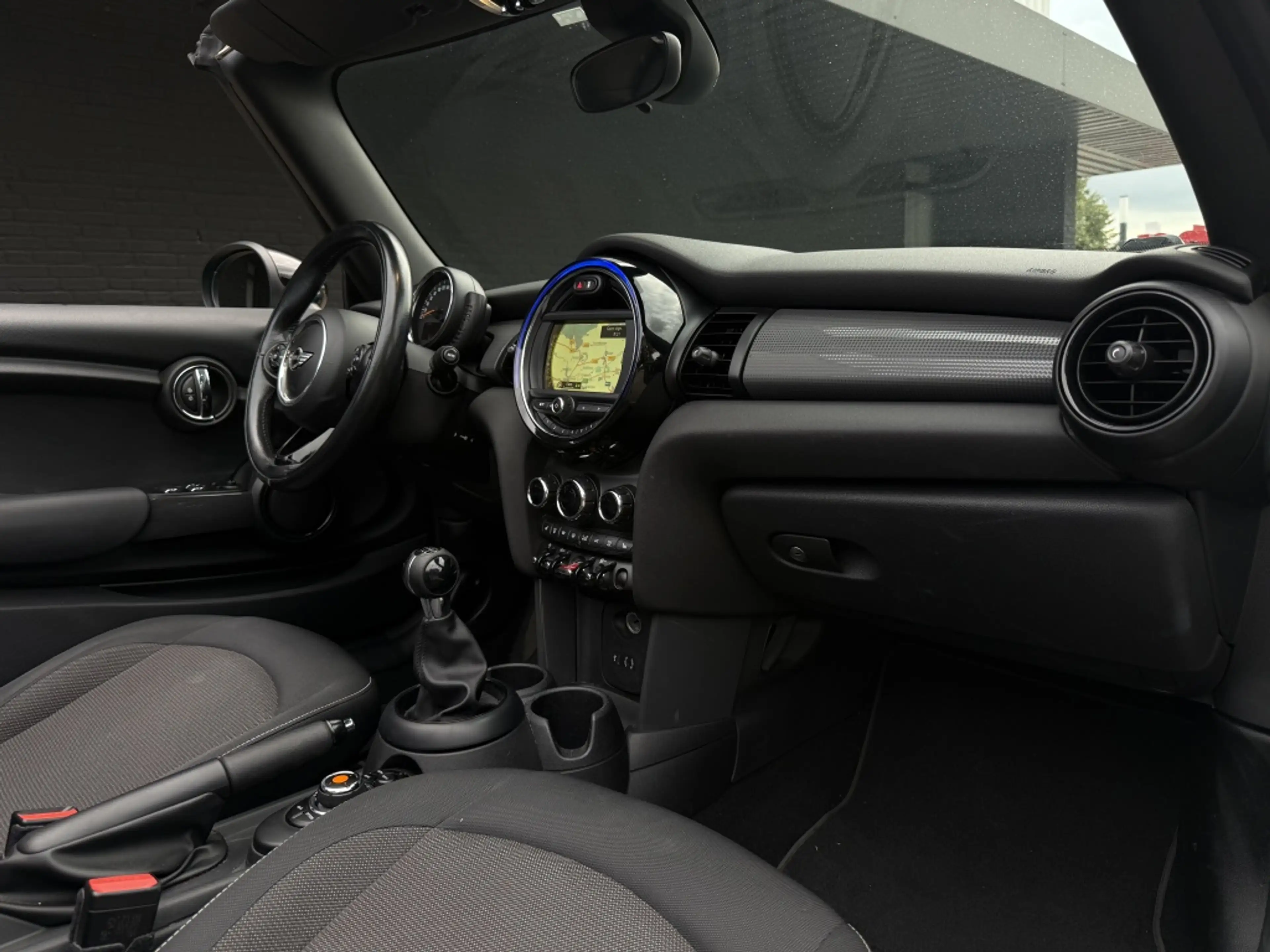 MINI Cooper Cabrio 1.5 Salt - Cabrio - — photo 8
