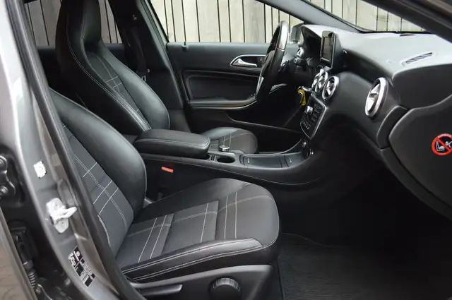 Mercedes-Benz A-Class view 9