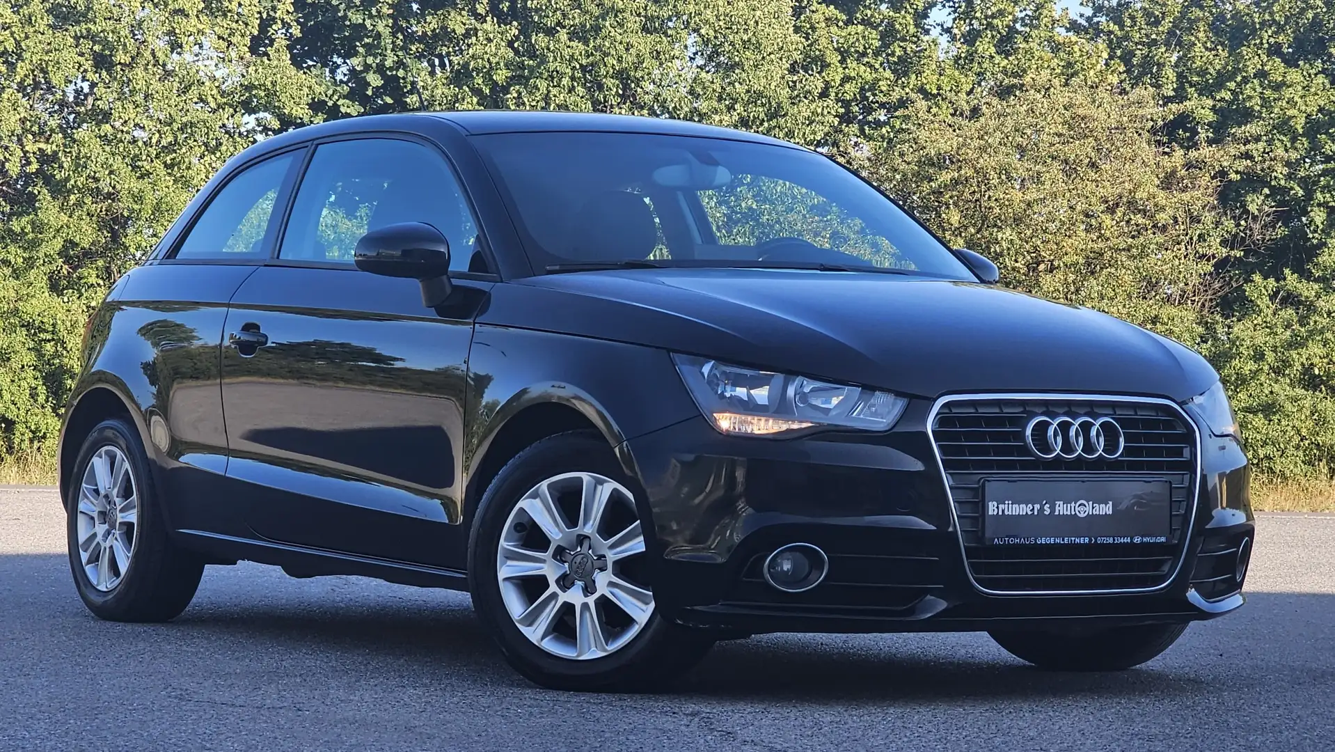 Audi A1 TFSI 1-Besitz Lückenlos Service bei AUDI Чорний - 2