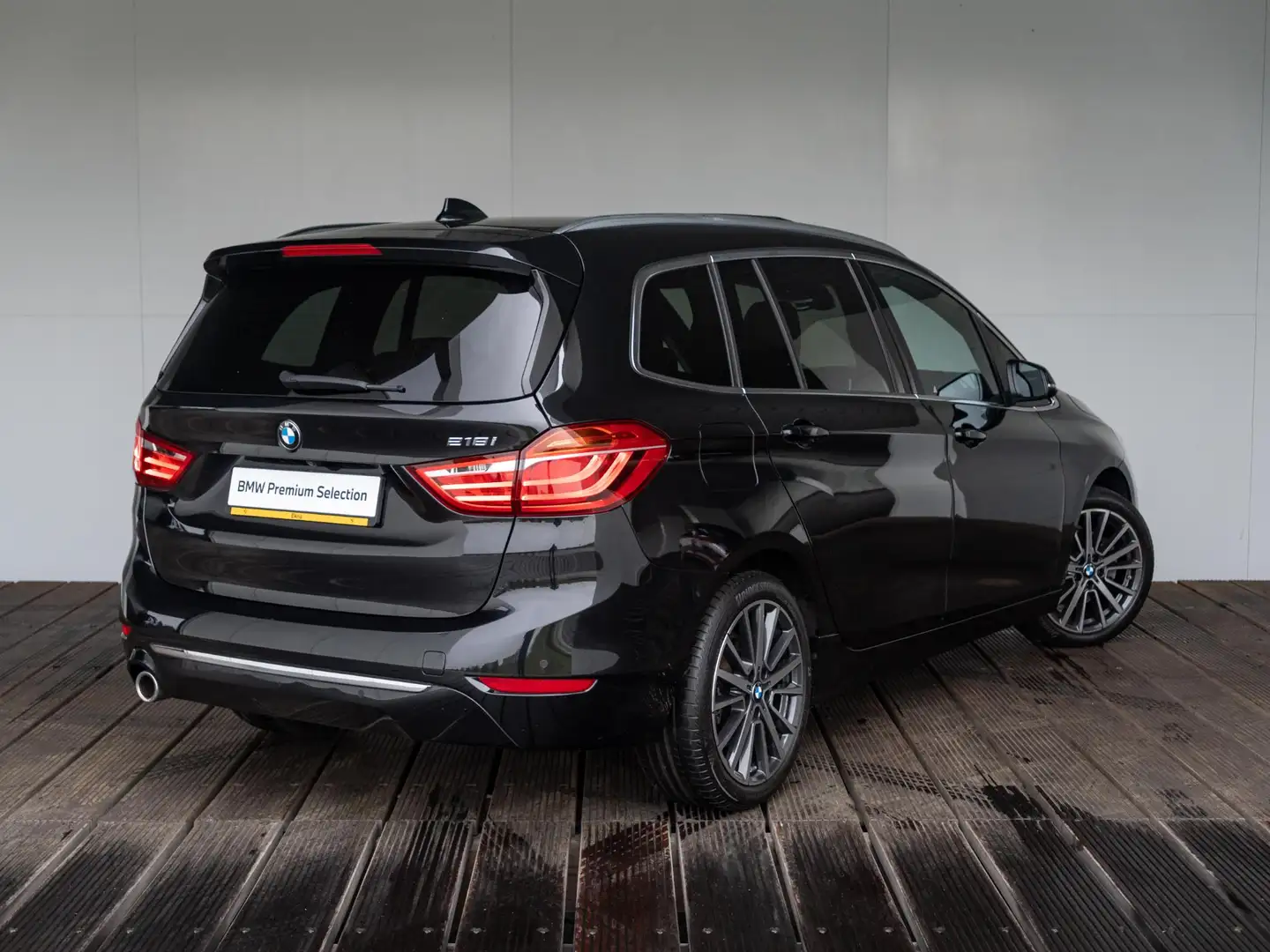 BMW 218 2 Serie Gran Tourer 218i | High Executive | Parkin Zwart - 2