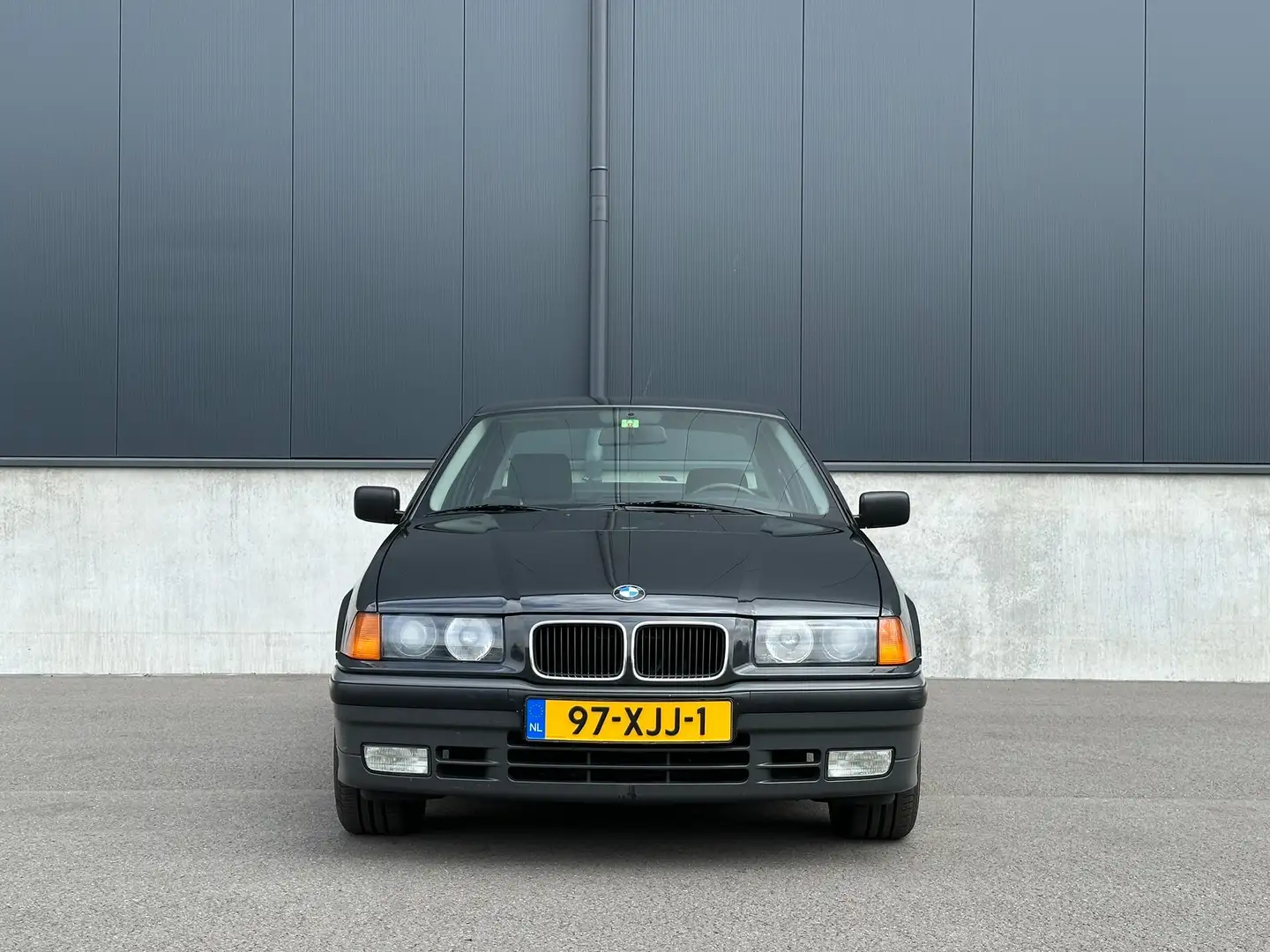BMW 325 3-serie E36 325i Чорний - 2