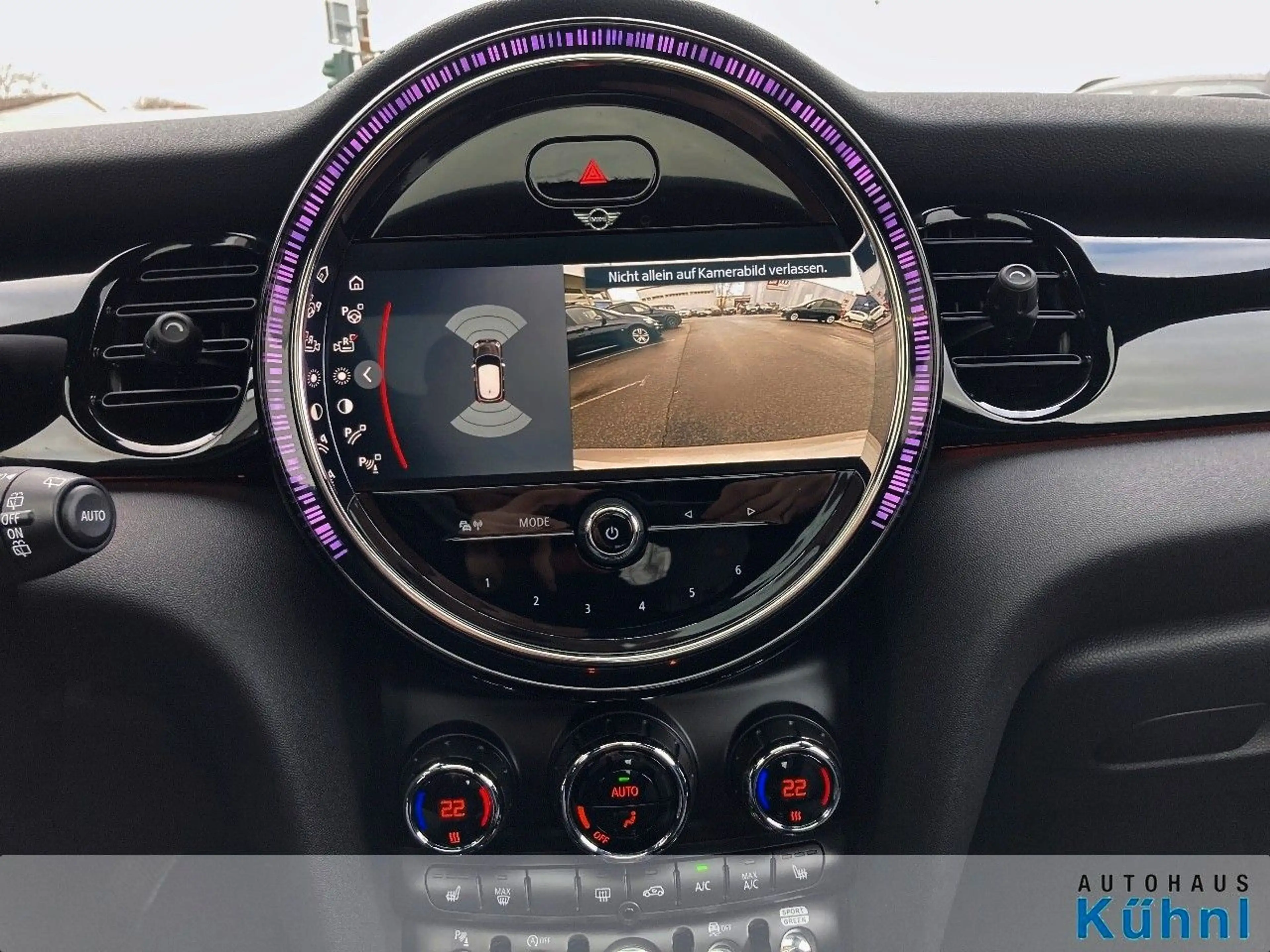 MINI Cooper S 3-türig Classic Trim/Autom./NAVI/LED/SD — photo 14