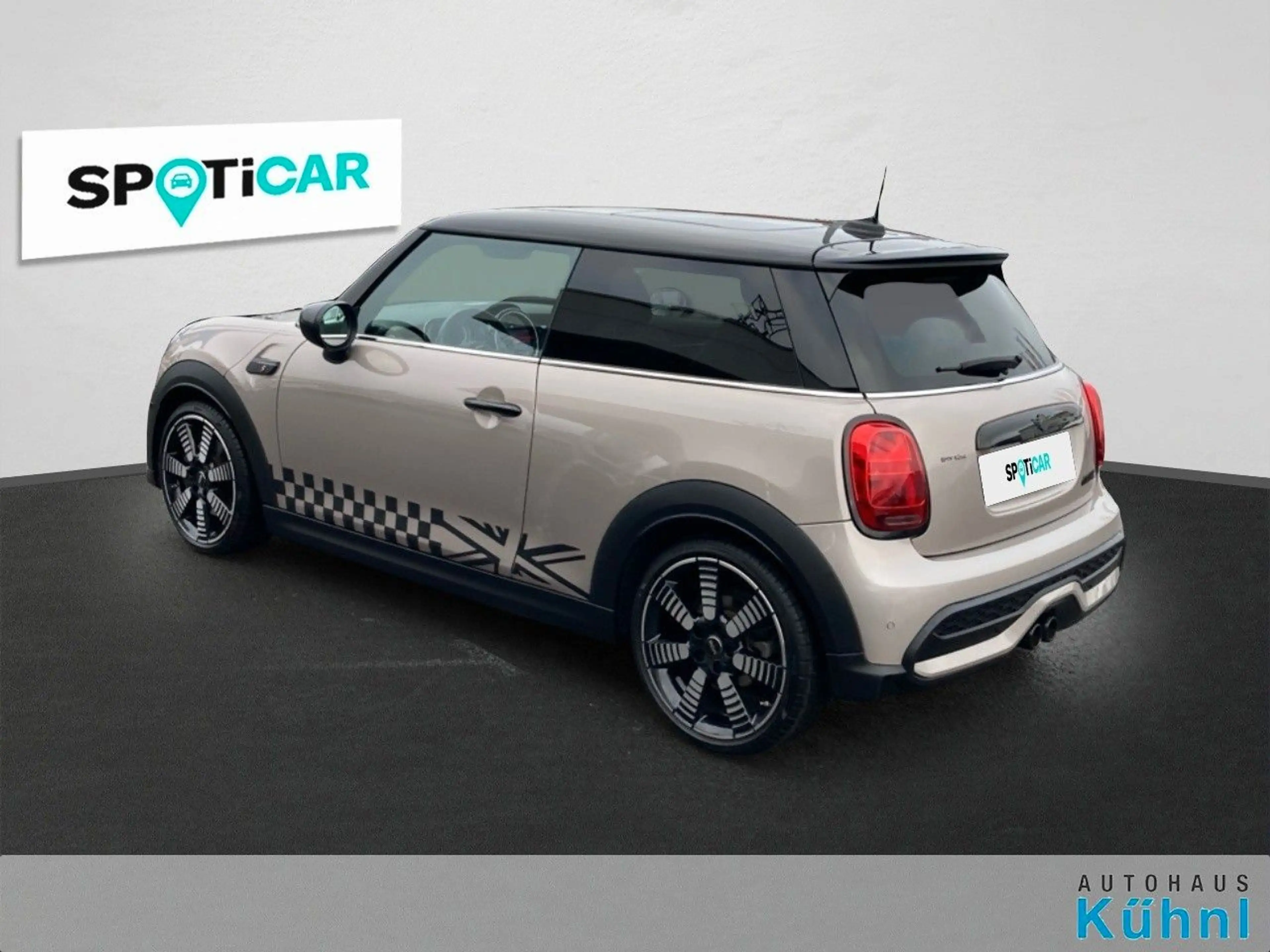 MINI Cooper S 3-türig Classic Trim/Autom./NAVI/LED/SD — photo 6