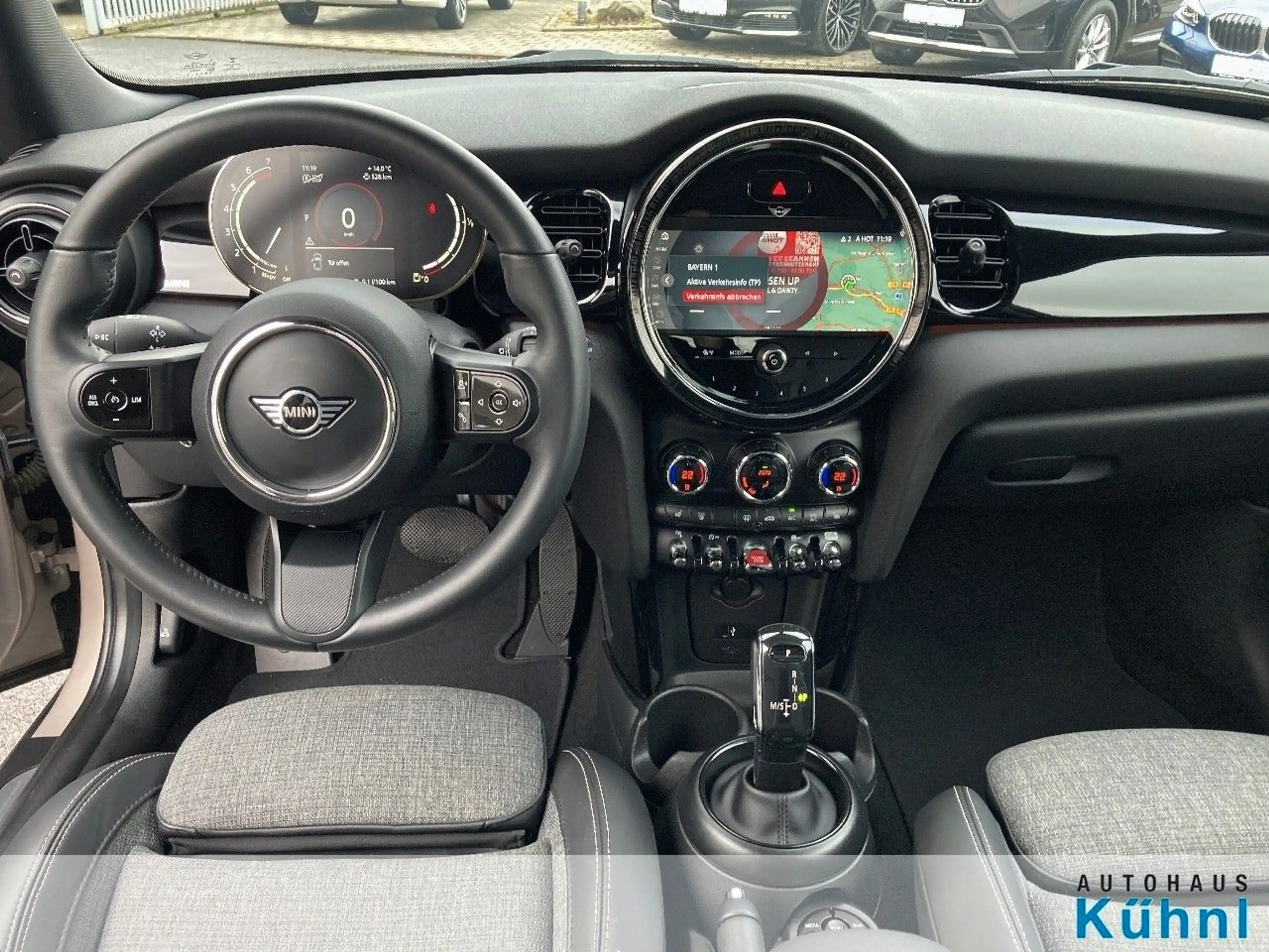 MINI Cooper S 3-türig Classic Trim/Autom./NAVI/LED/SD — photo 11