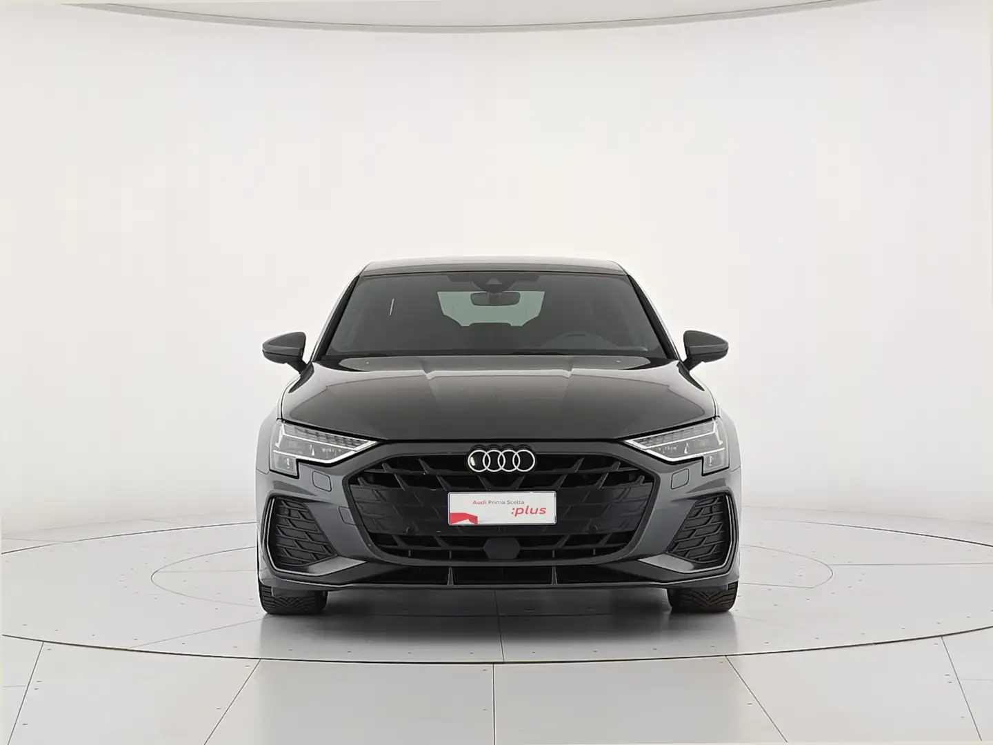 Audi A3 sedan 2.0 tdi s line edition 150cv s-tronic Grau - 2