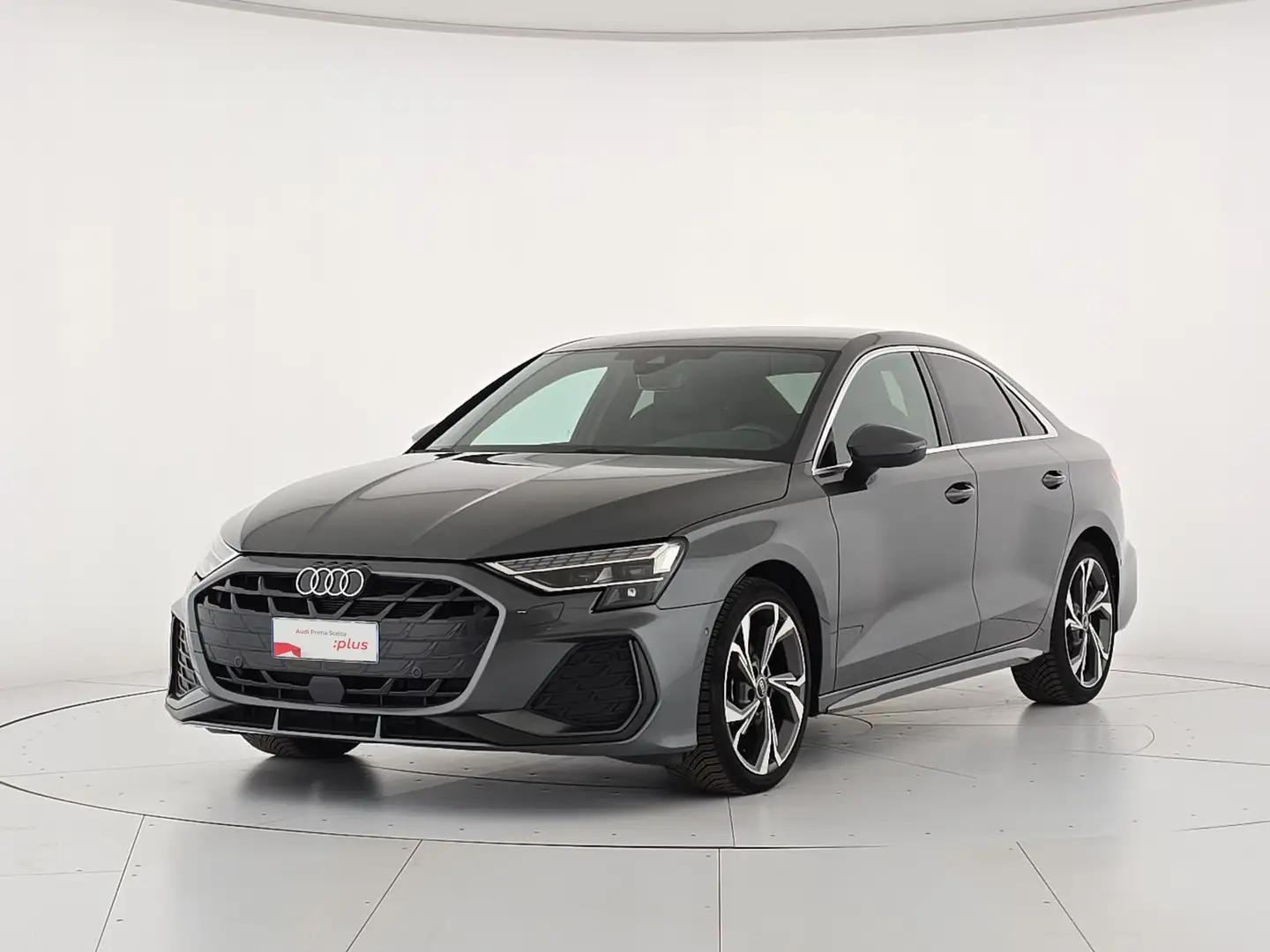 Audi A3 sedan 2.0 tdi s line edition 150cv s-tronic Grau - 1