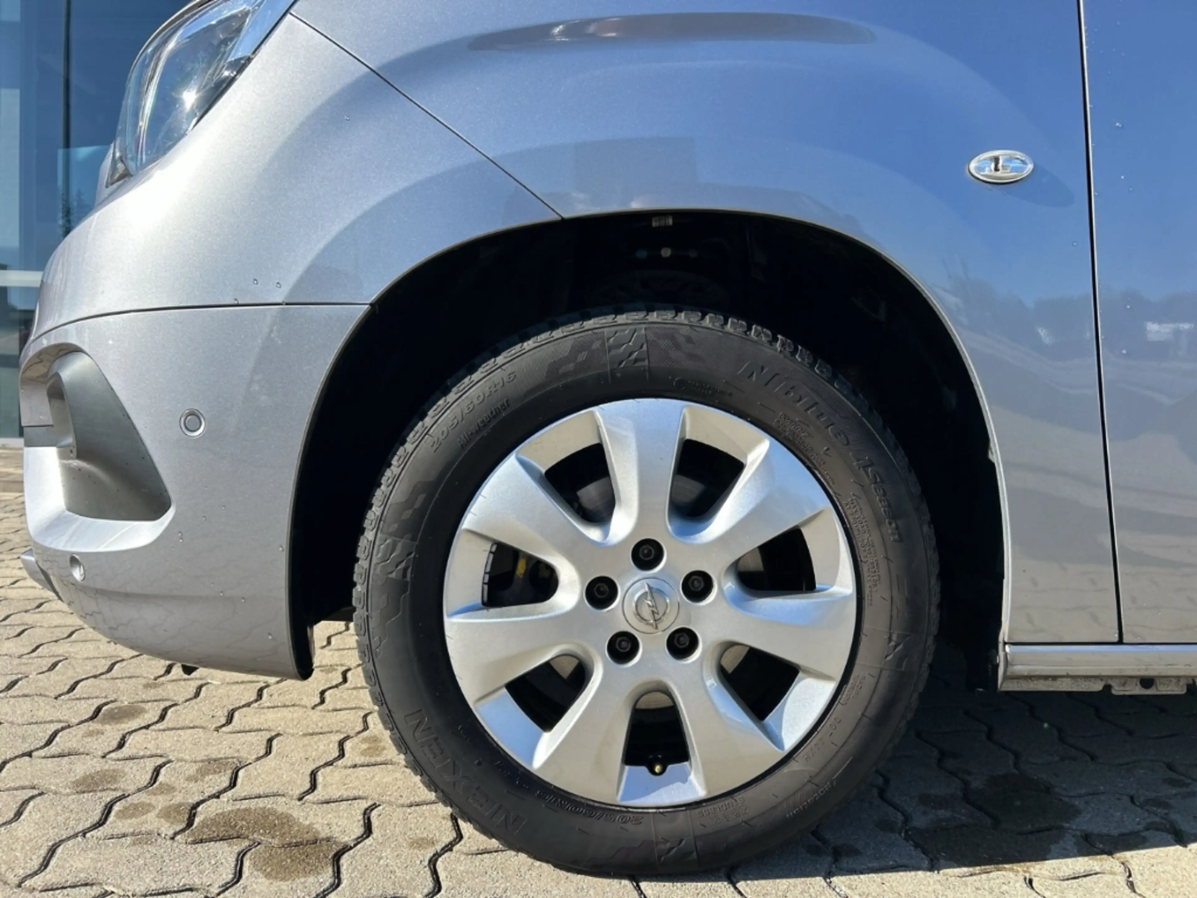Opel Combo Life E Edition Navi Apple CarPlay Android Auto Mehrzone — photo 8
