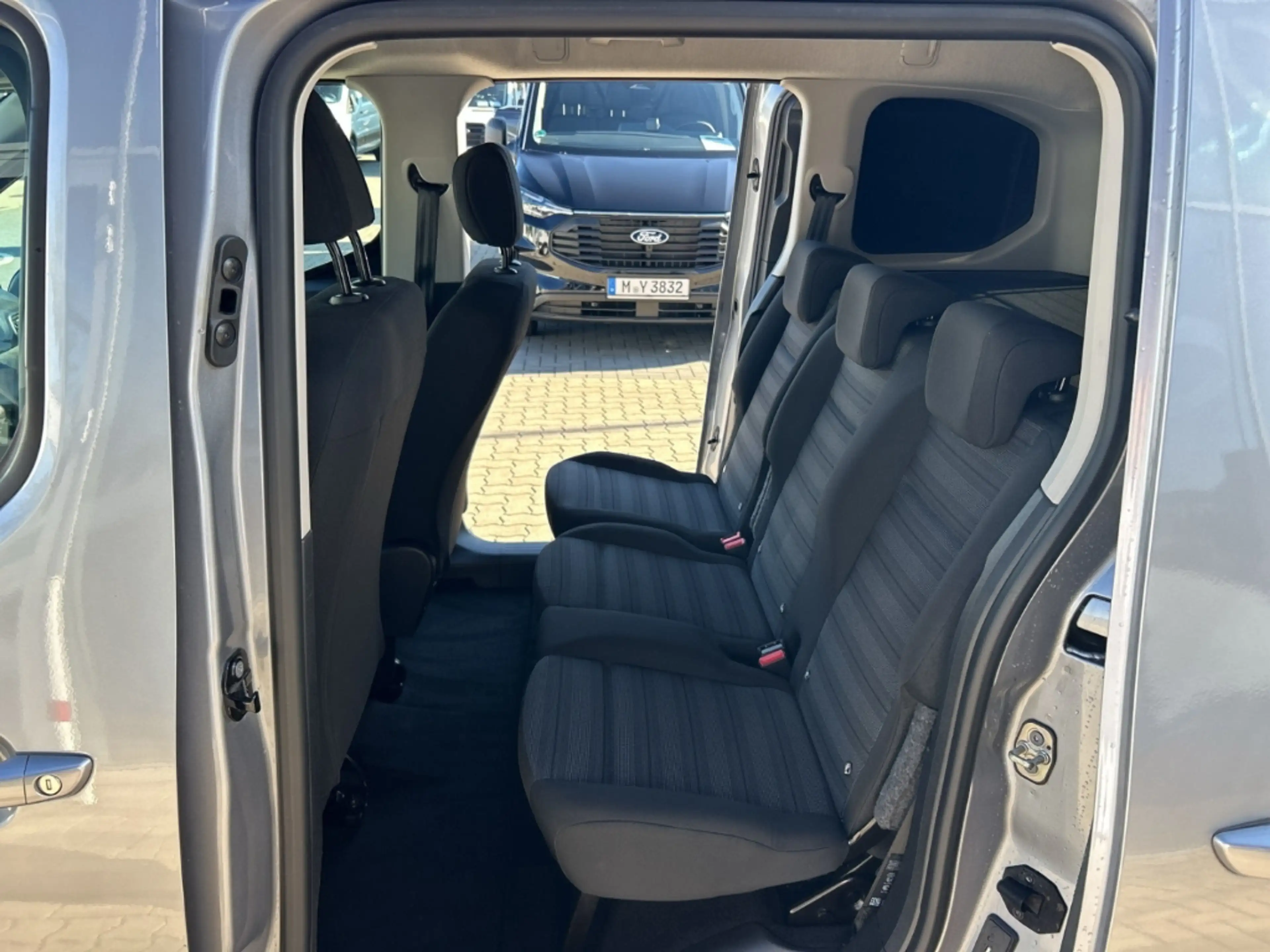 Opel Combo Life E Edition Navi Apple CarPlay Android Auto Mehrzone — photo 13