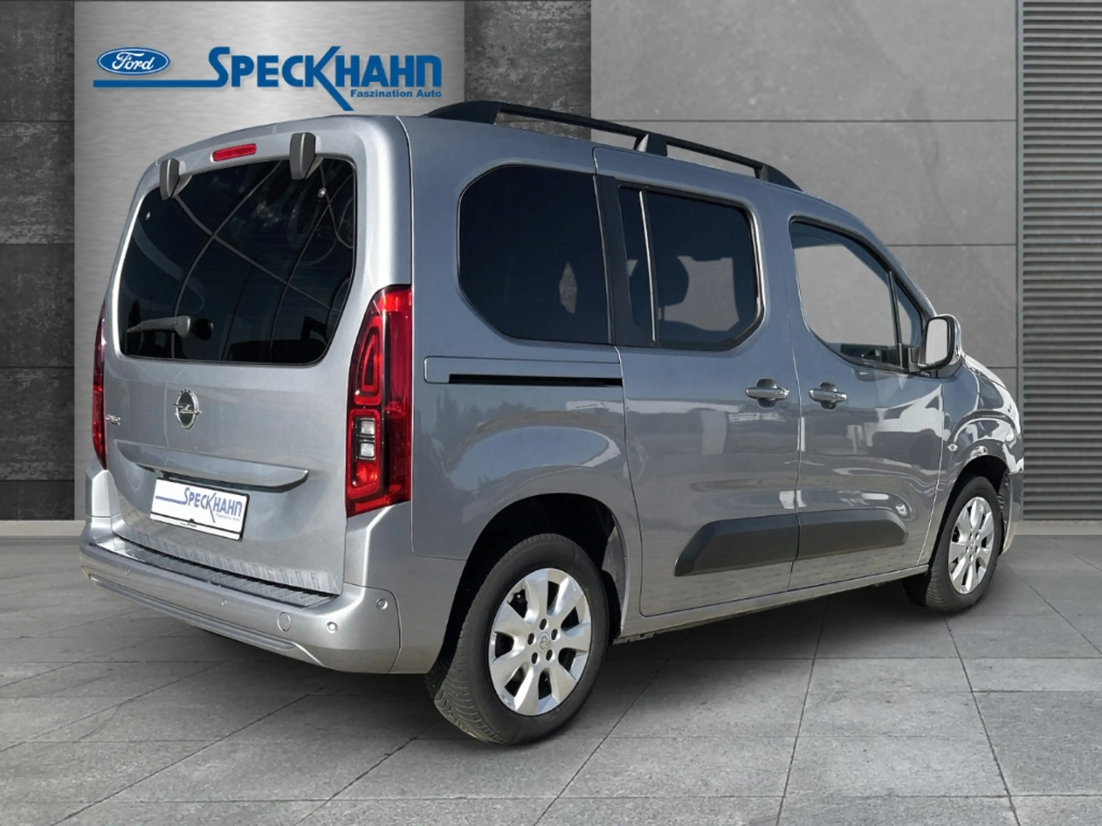 Opel Combo Life E Edition Navi Apple CarPlay Android Auto Mehrzone — photo 4