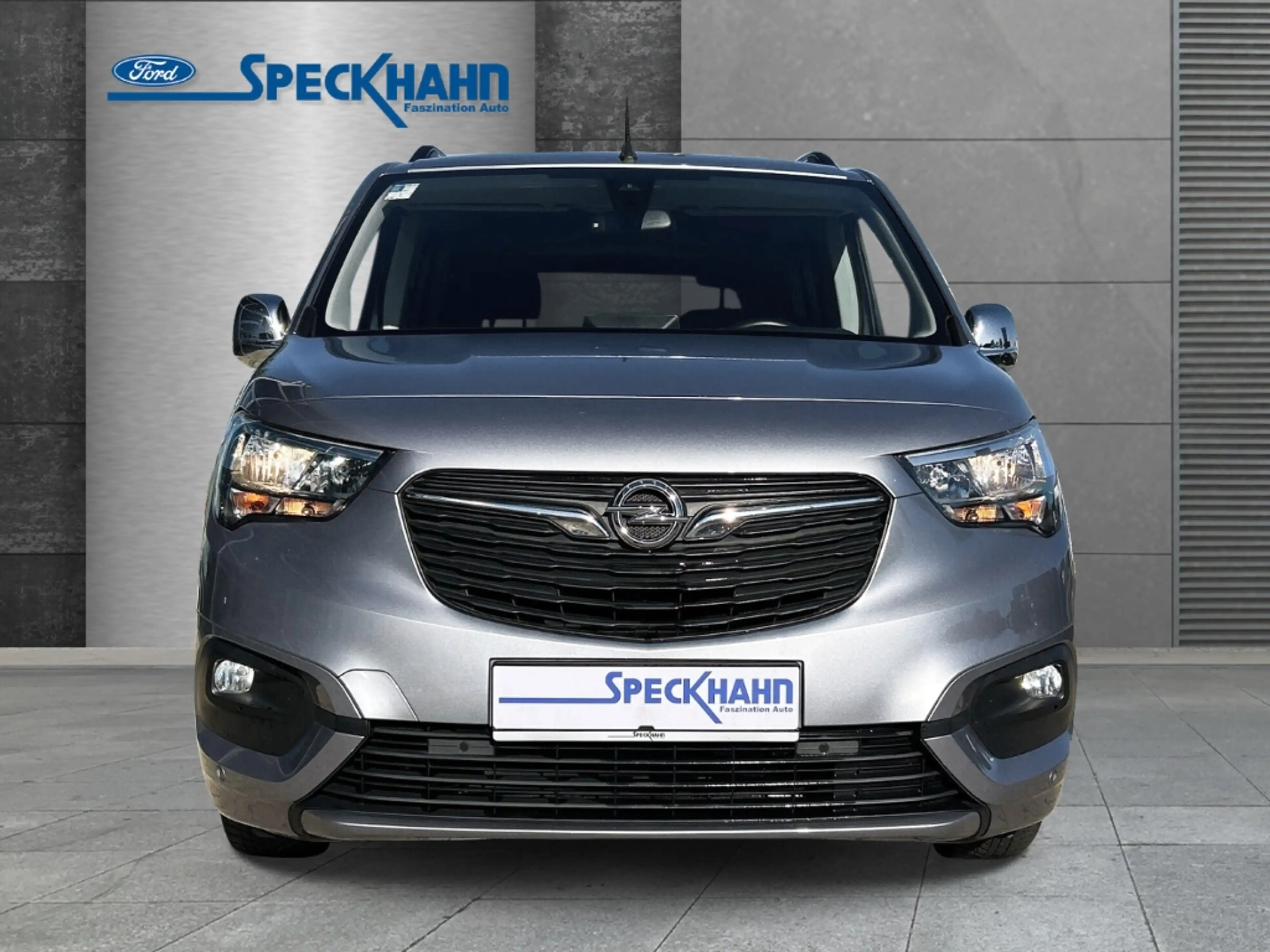 Opel Combo Life E Edition Navi Apple CarPlay Android Auto Mehrzone — photo 6