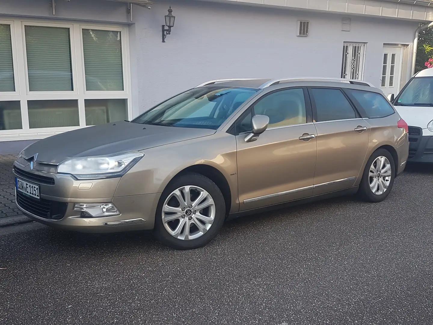 Citroen C5 C5 Tourer e-HDi 110 EGS6 FAPSelection Beige - 1