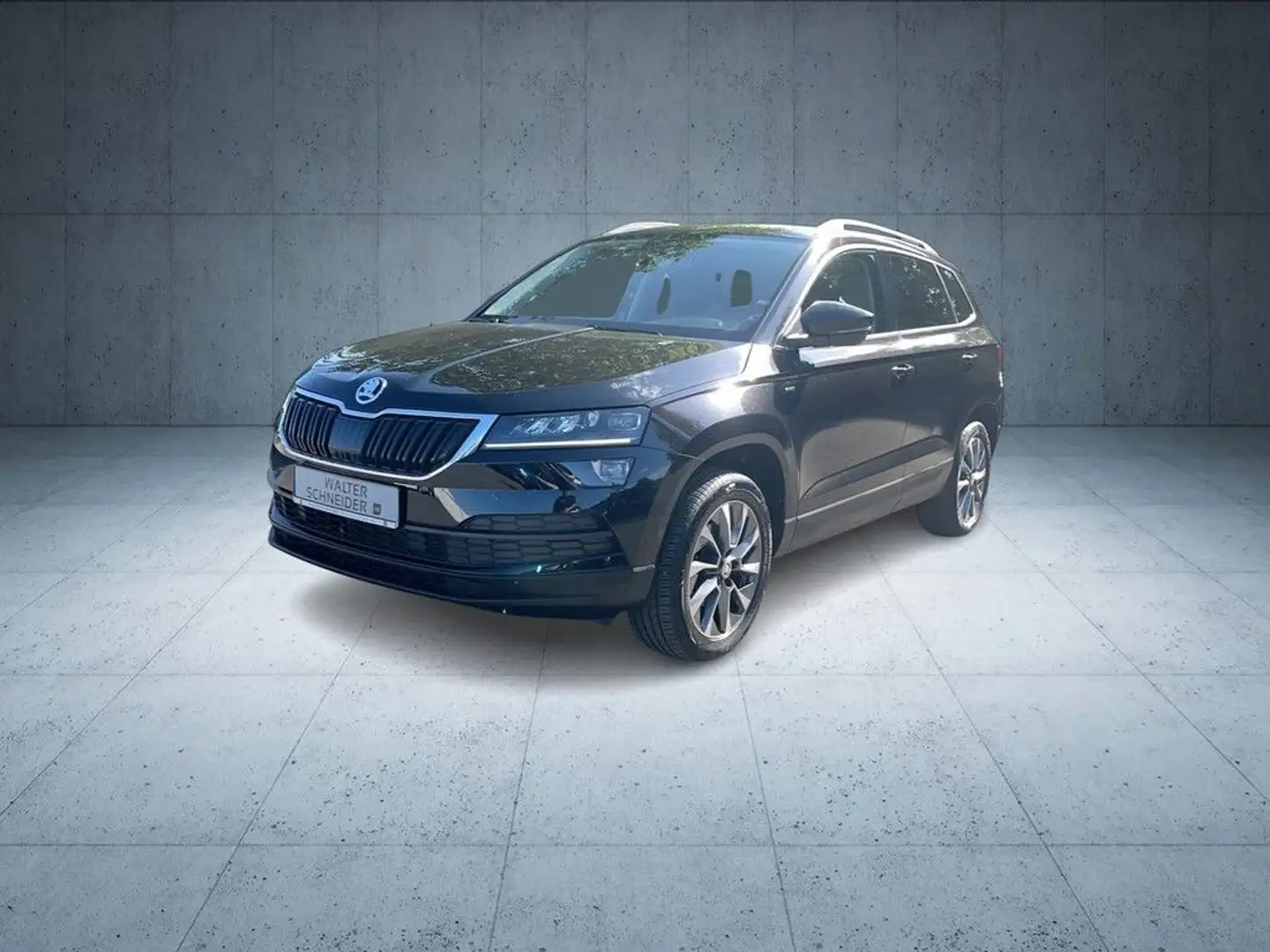 Skoda Karoq 1.5 TSI DSG Drive 125 Navi LED AHK Zwart - 2