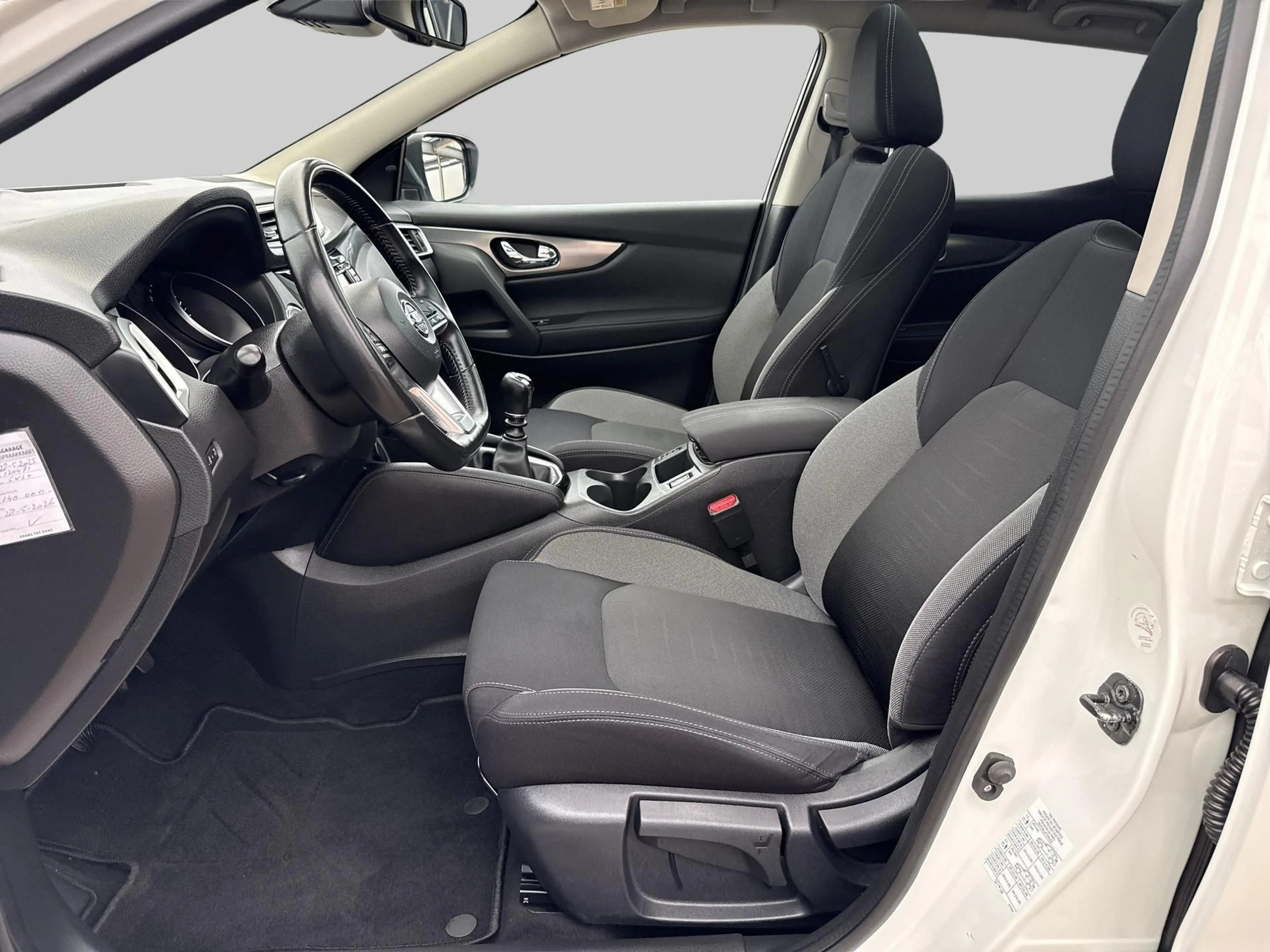 Nissan Qashqai 1.2 N-Connecta — photo 13