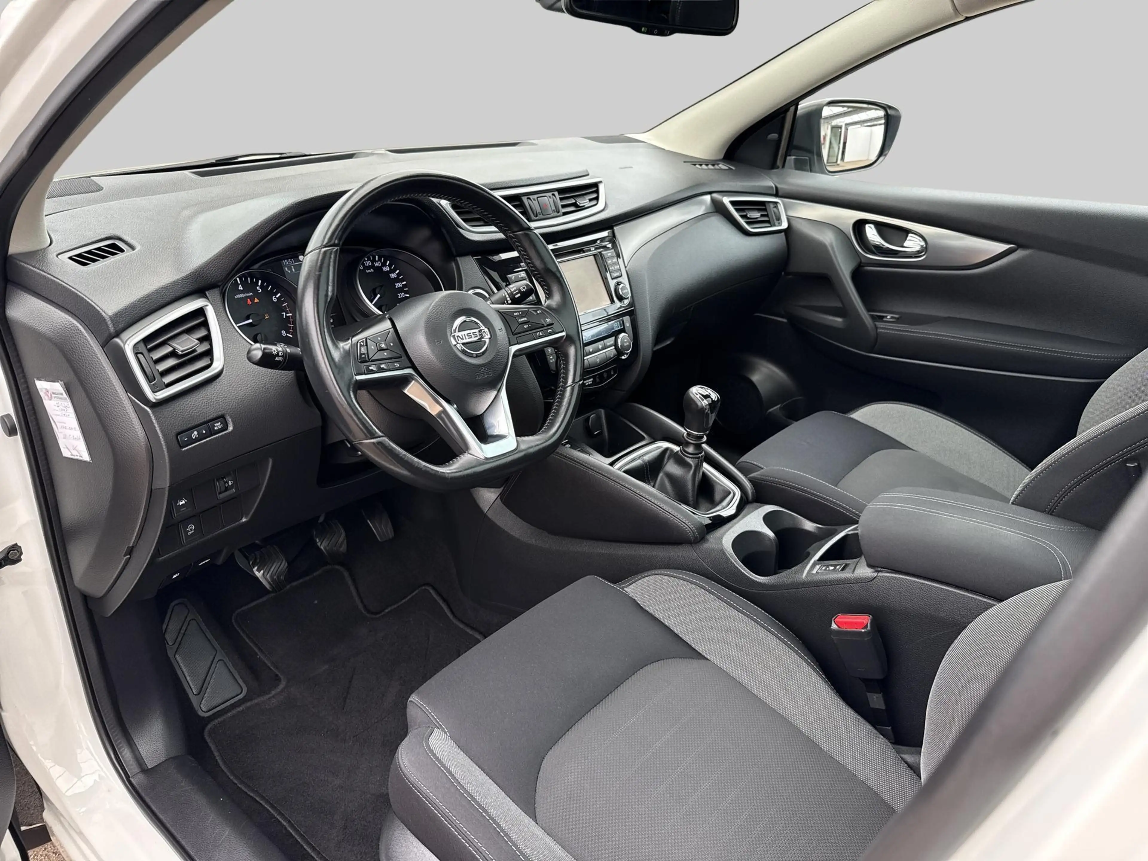Nissan Qashqai 1.2 N-Connecta — photo 14
