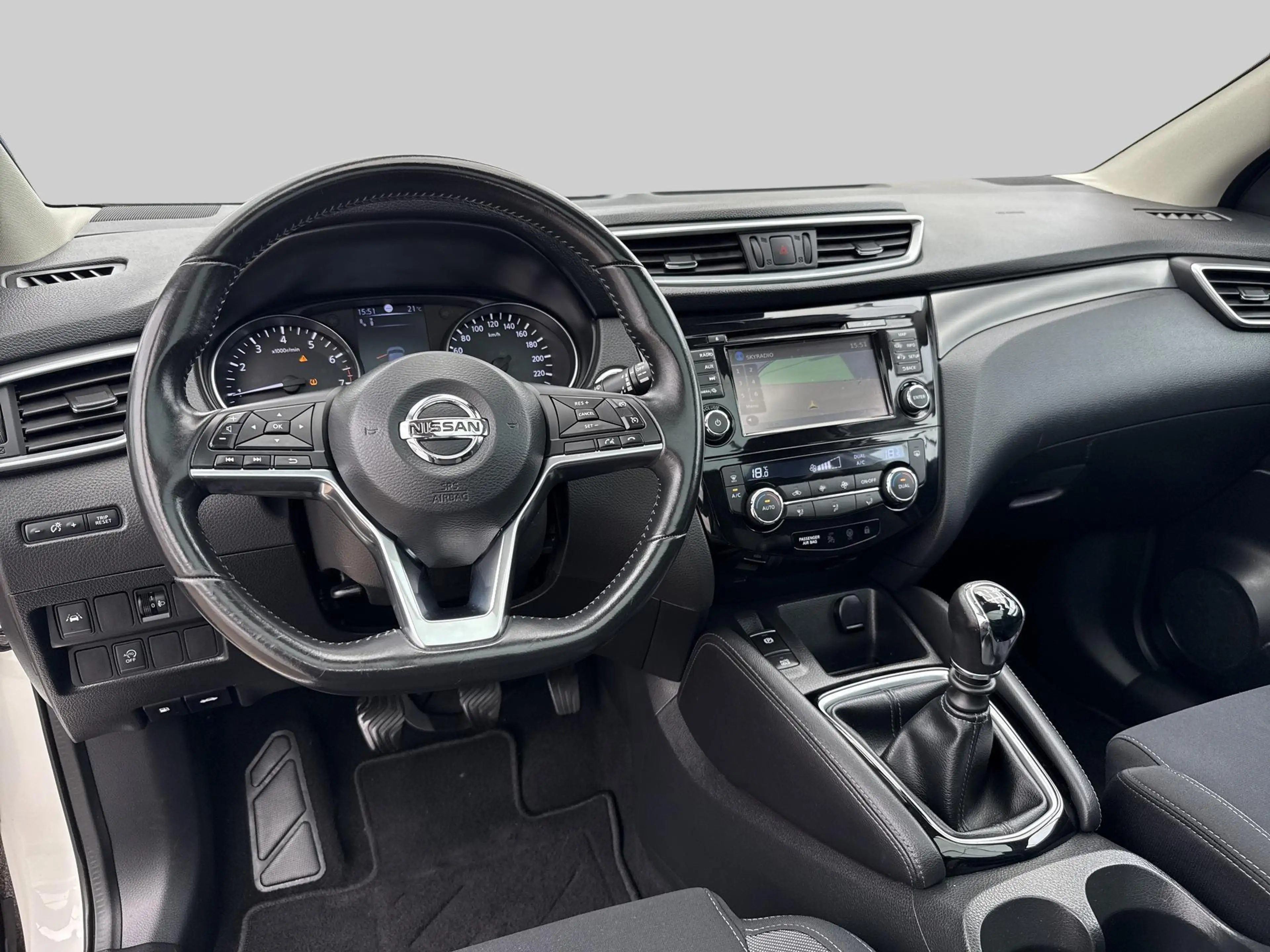 Nissan Qashqai 1.2 N-Connecta — photo 15