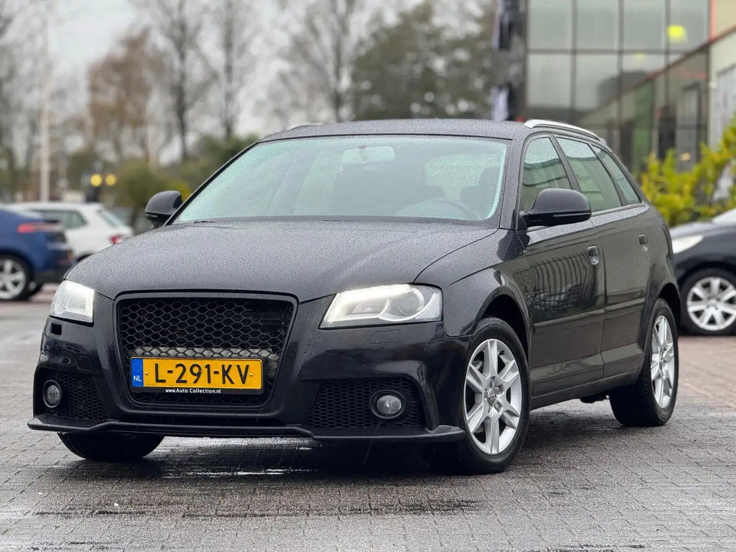 Audi A3 Sportback 1.4 TFSI Attraction | Navigatie | Blueth Noir - 1