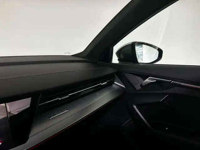 Audi S3 view 24