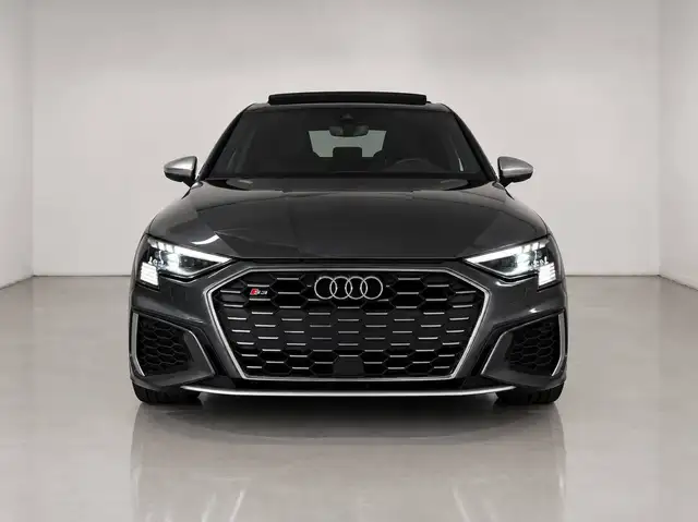 Audi S3 view 3
