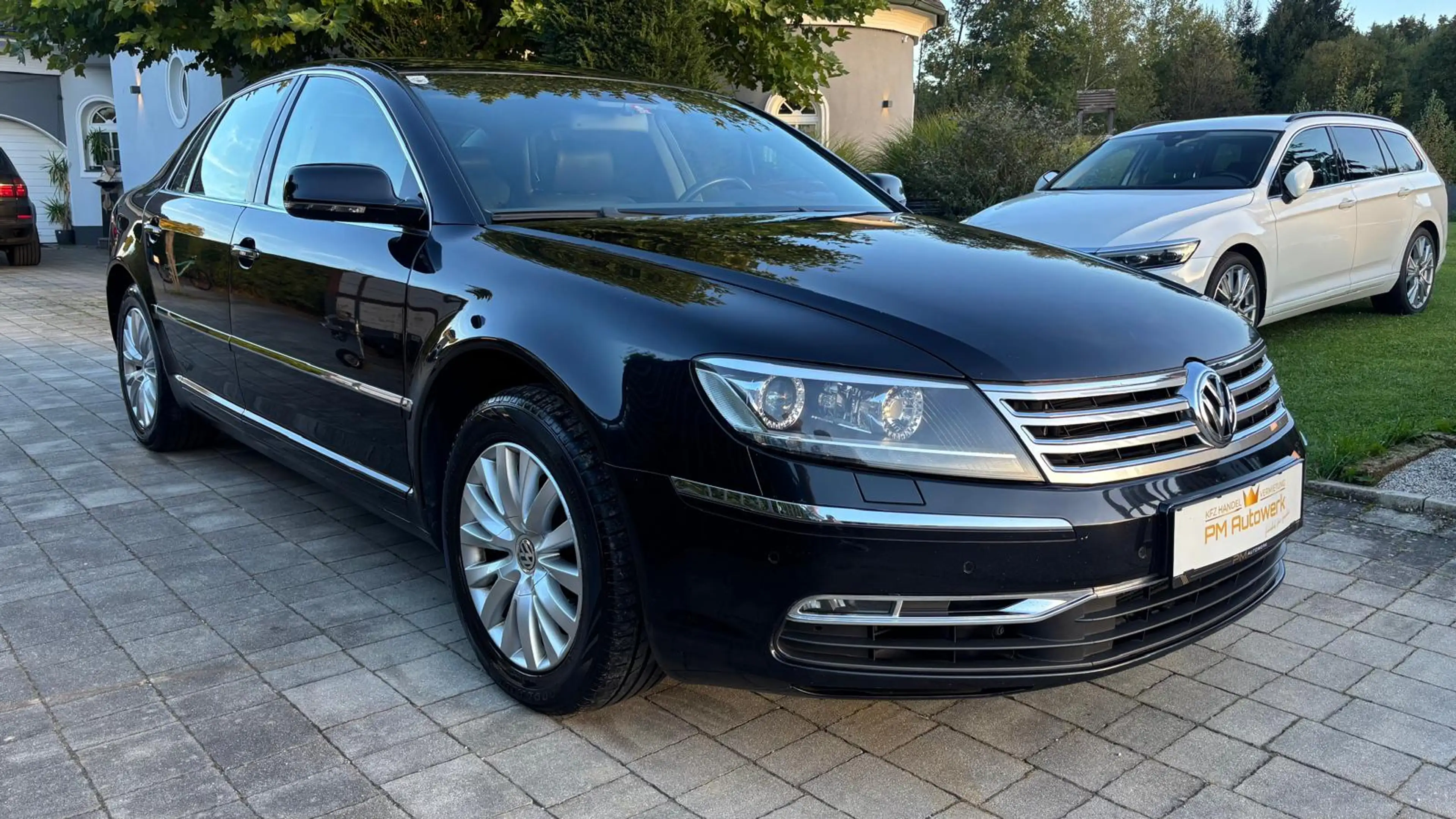 Volkswagen Phaeton Phaeton V6 TDI 4Motion *Standheizung*Massage*Serviceheft* — photo 2