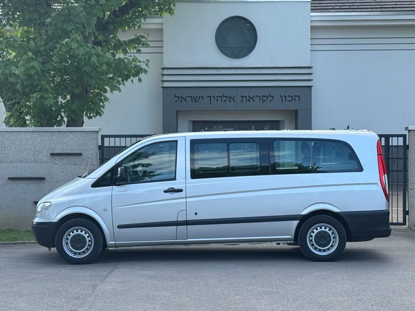 Mercedes-Benz Vito Kombi 111 CDI extralang Silber - 2
