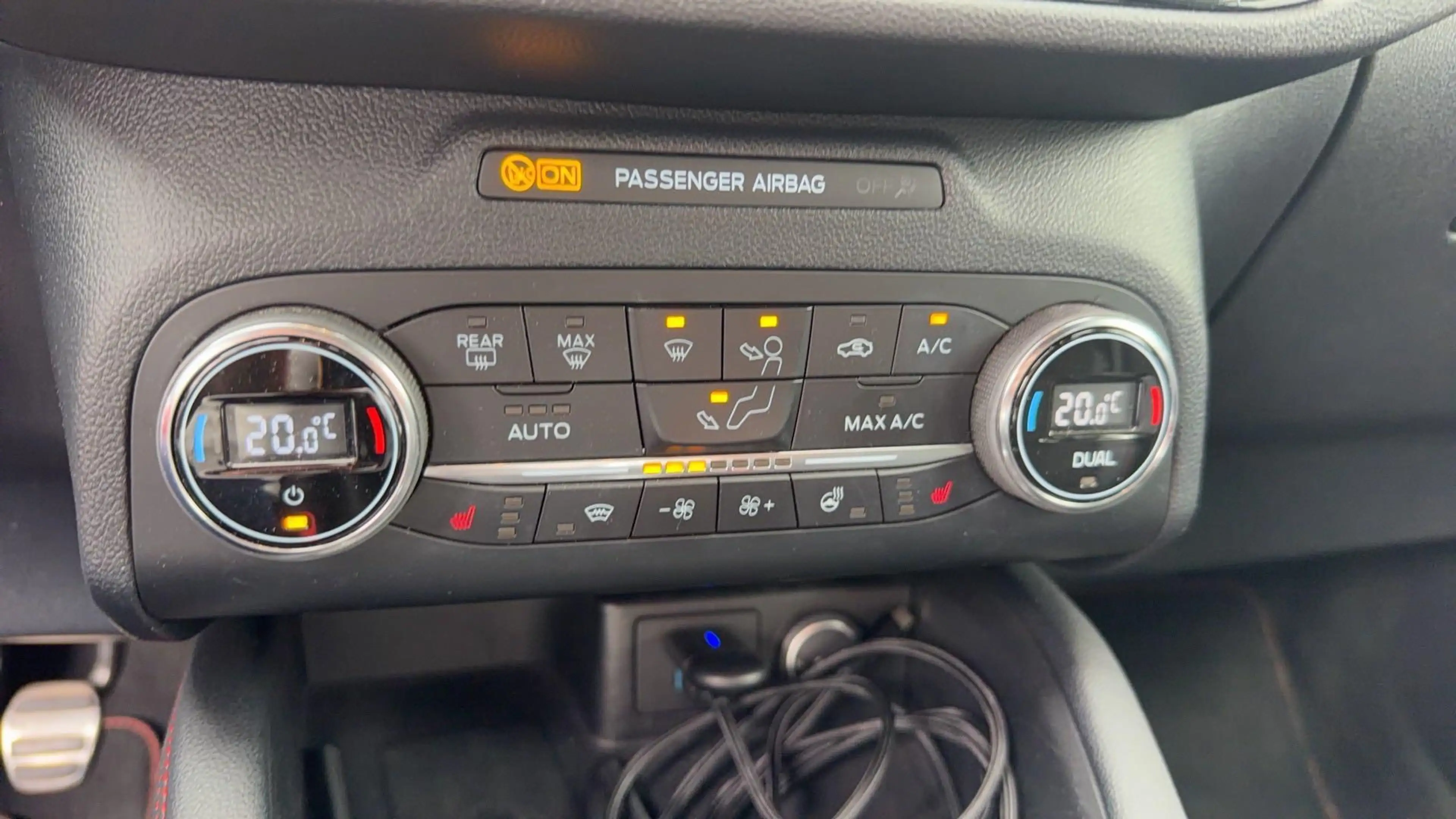 Ford Kuga 1.5 EcoBoost ST-Line X — photo 10