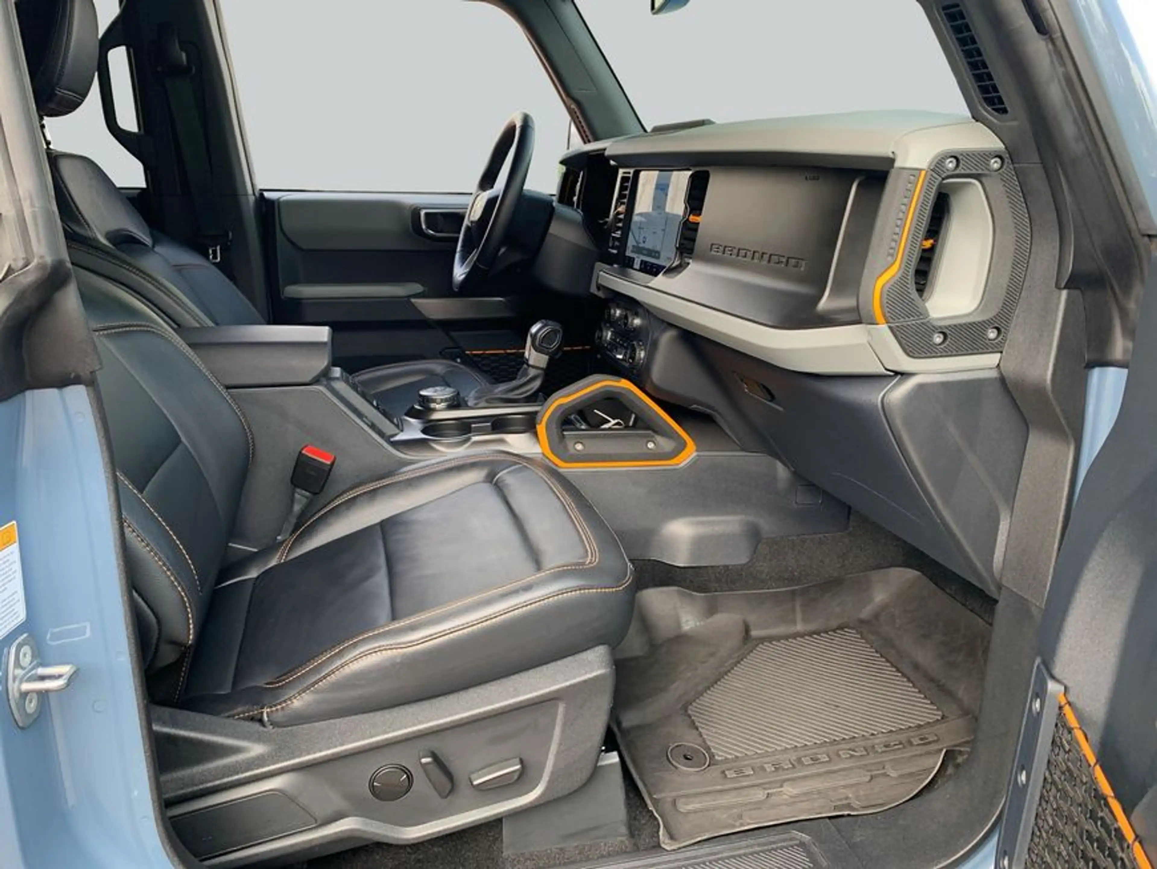 Ford Bronco 2.7 EcoBoost V6 Badlands LEDER+NAVI+ — photo 13