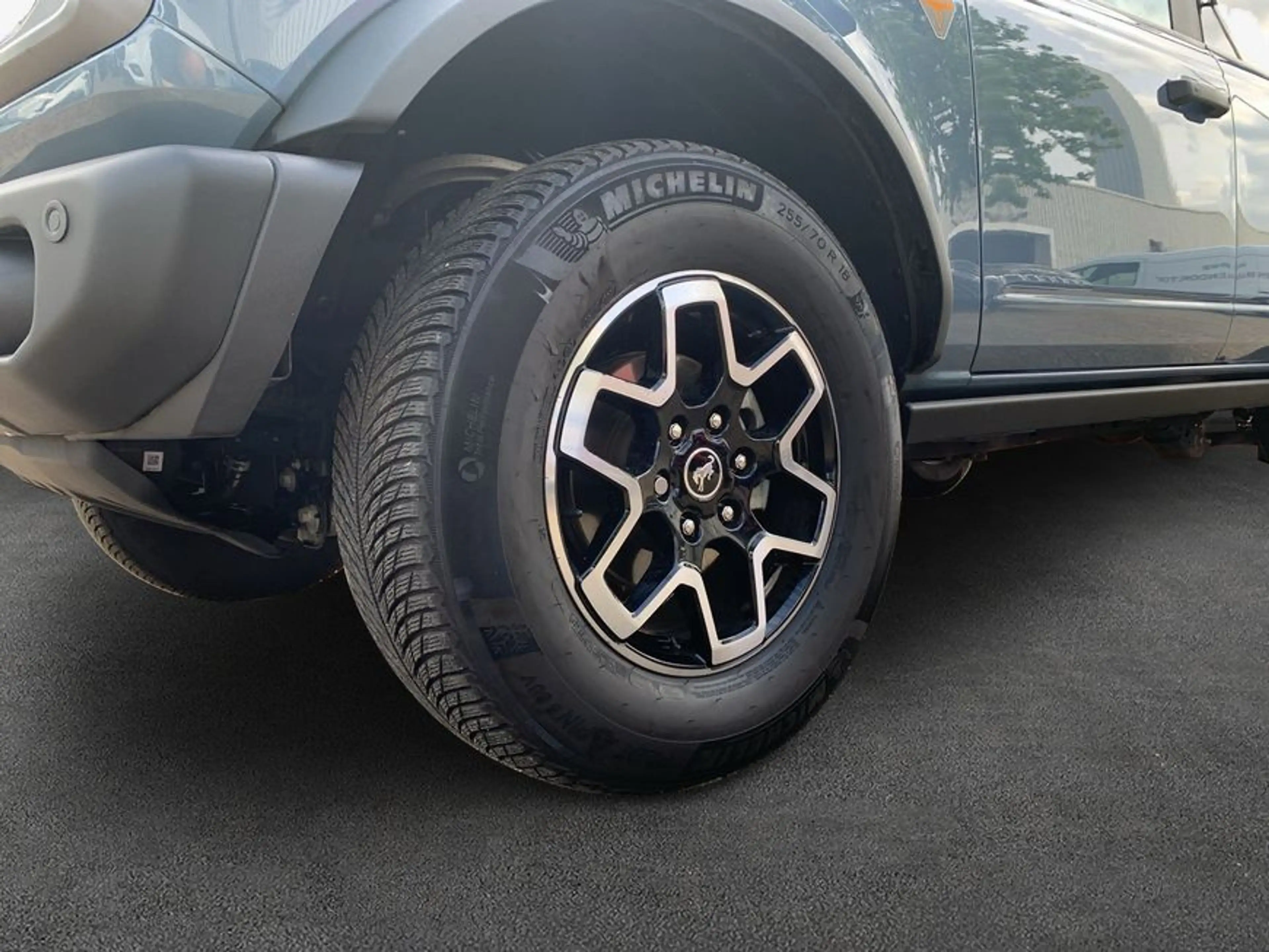 Ford Bronco 2.7 EcoBoost V6 Badlands LEDER+NAVI+ — photo 6