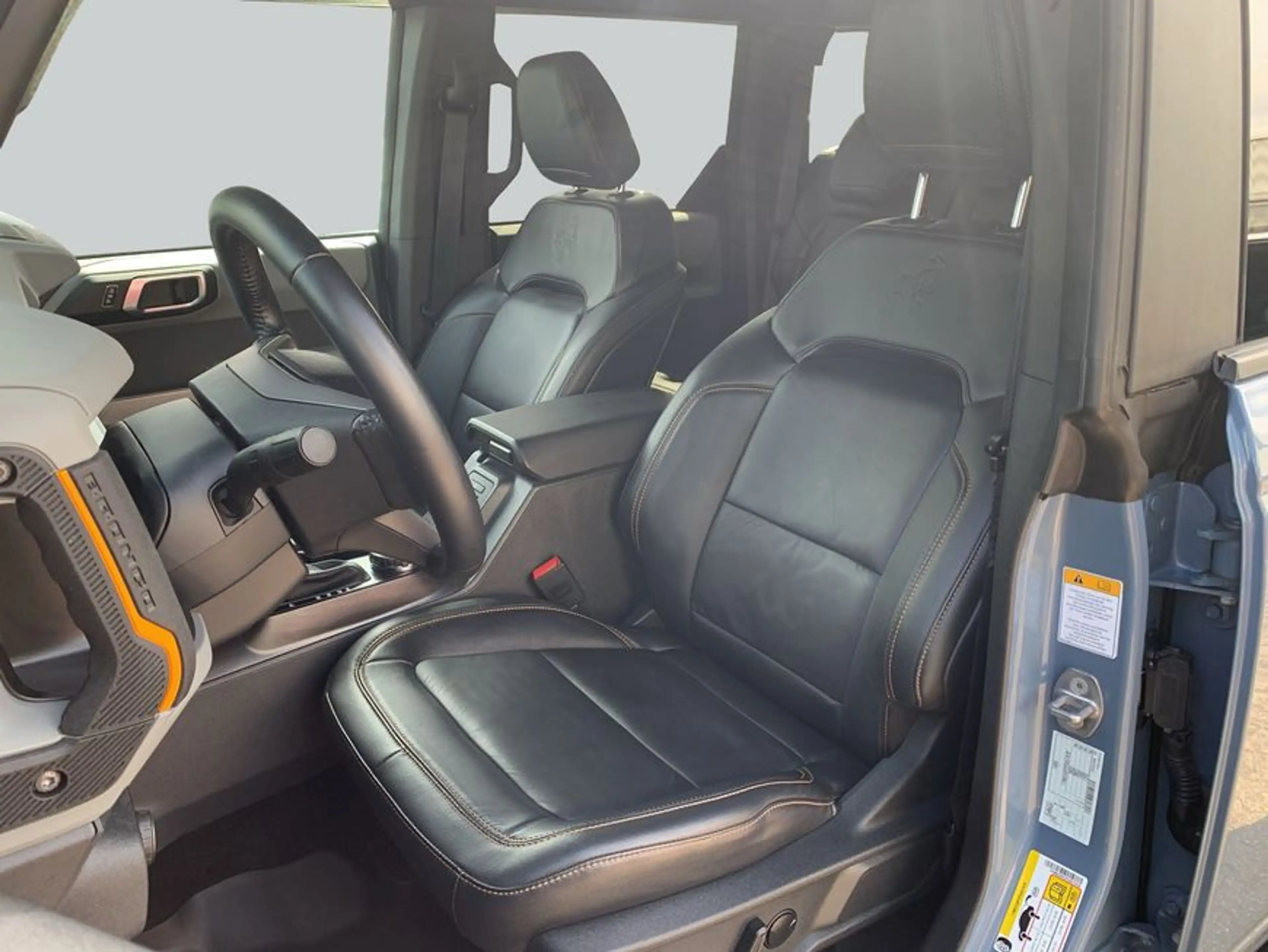 Ford Bronco 2.7 EcoBoost V6 Badlands LEDER+NAVI+ — photo 11