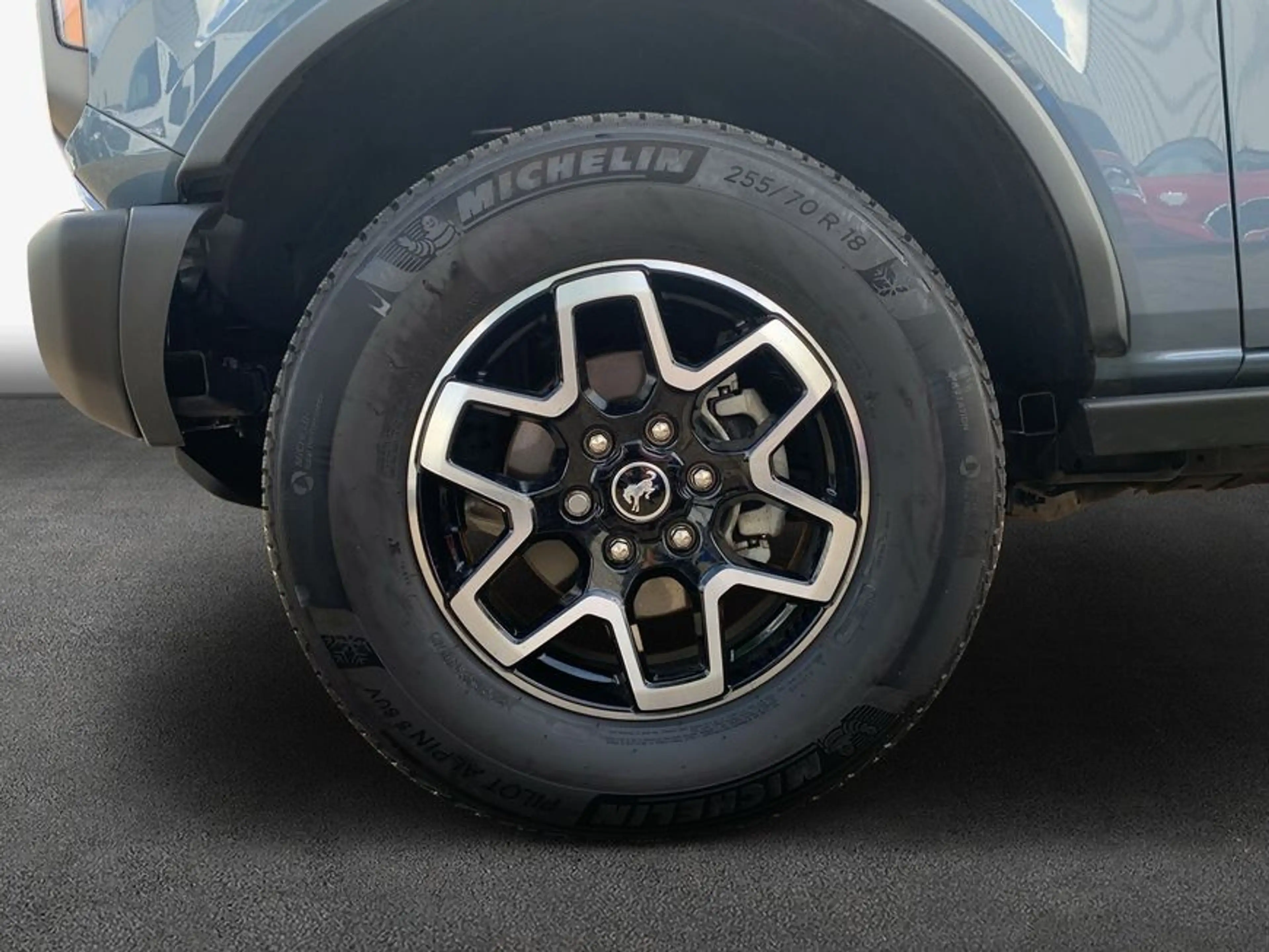 Ford Bronco 2.7 EcoBoost V6 Badlands LEDER+NAVI+ — photo 7