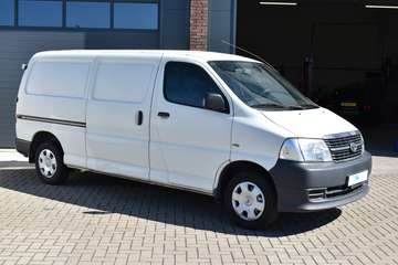 2.5 D-4D LWB Comfort