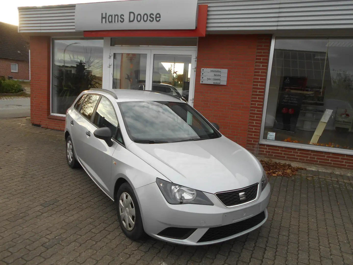 SEAT Ibiza Ibiza ST 1.2 12V Silber - 1