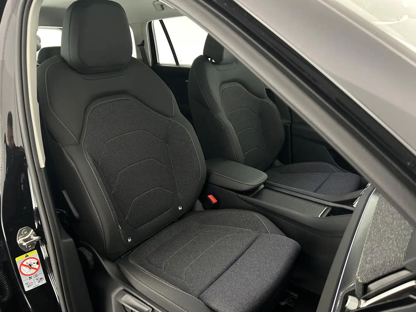 Skoda Kodiaq 1.5 TSI 204pk PHEV Business Edition Camera Head-Up Zwart - 2