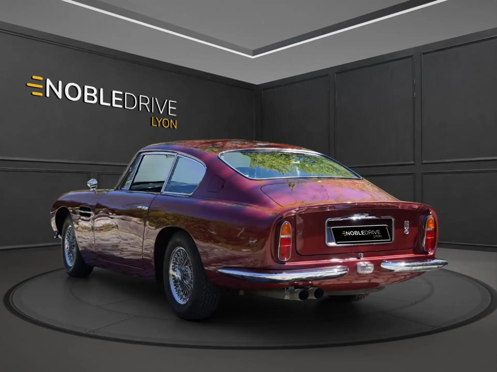 애스턴마틴 DB6 Vantage 1967 버건디 사진 3