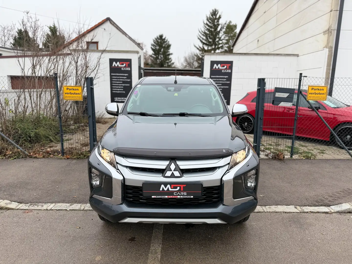 Mitsubishi L200 Basis Club Cab DK DI-D 4WD|ERSTBESITZ|MwSt. Grau - 2