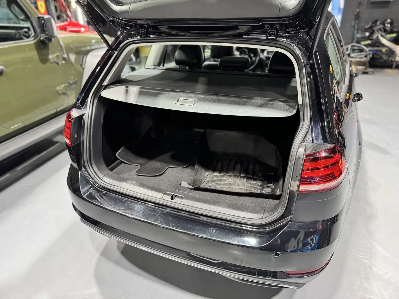 Volkswagen Golf снимка Volkswagen Golf