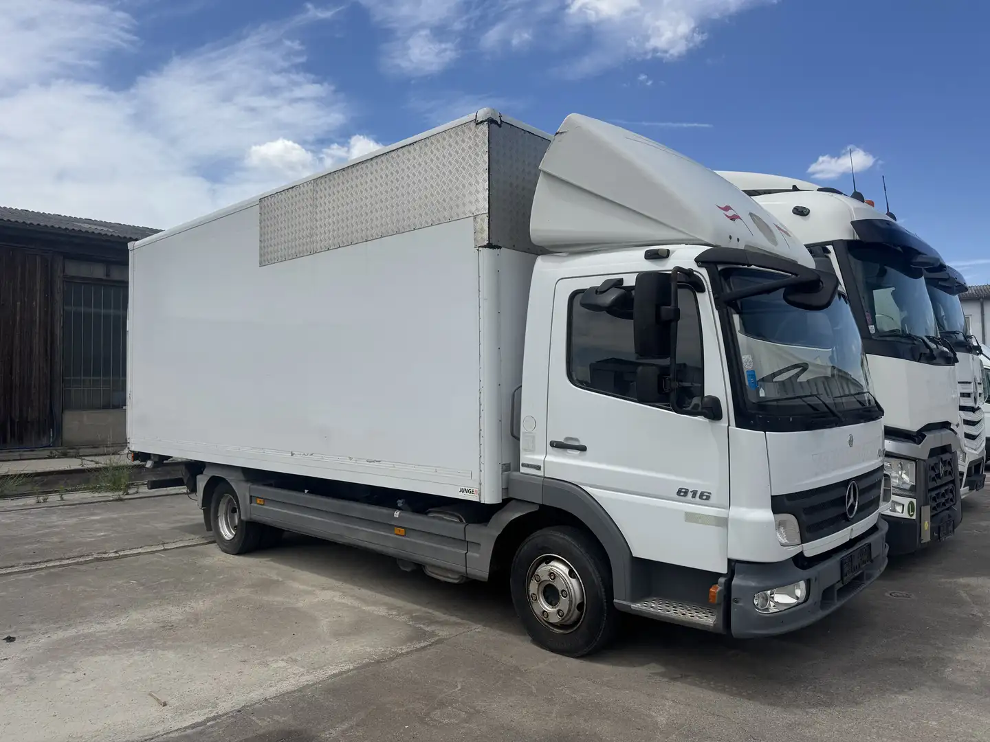 Mercedes-Benz Atego - 1