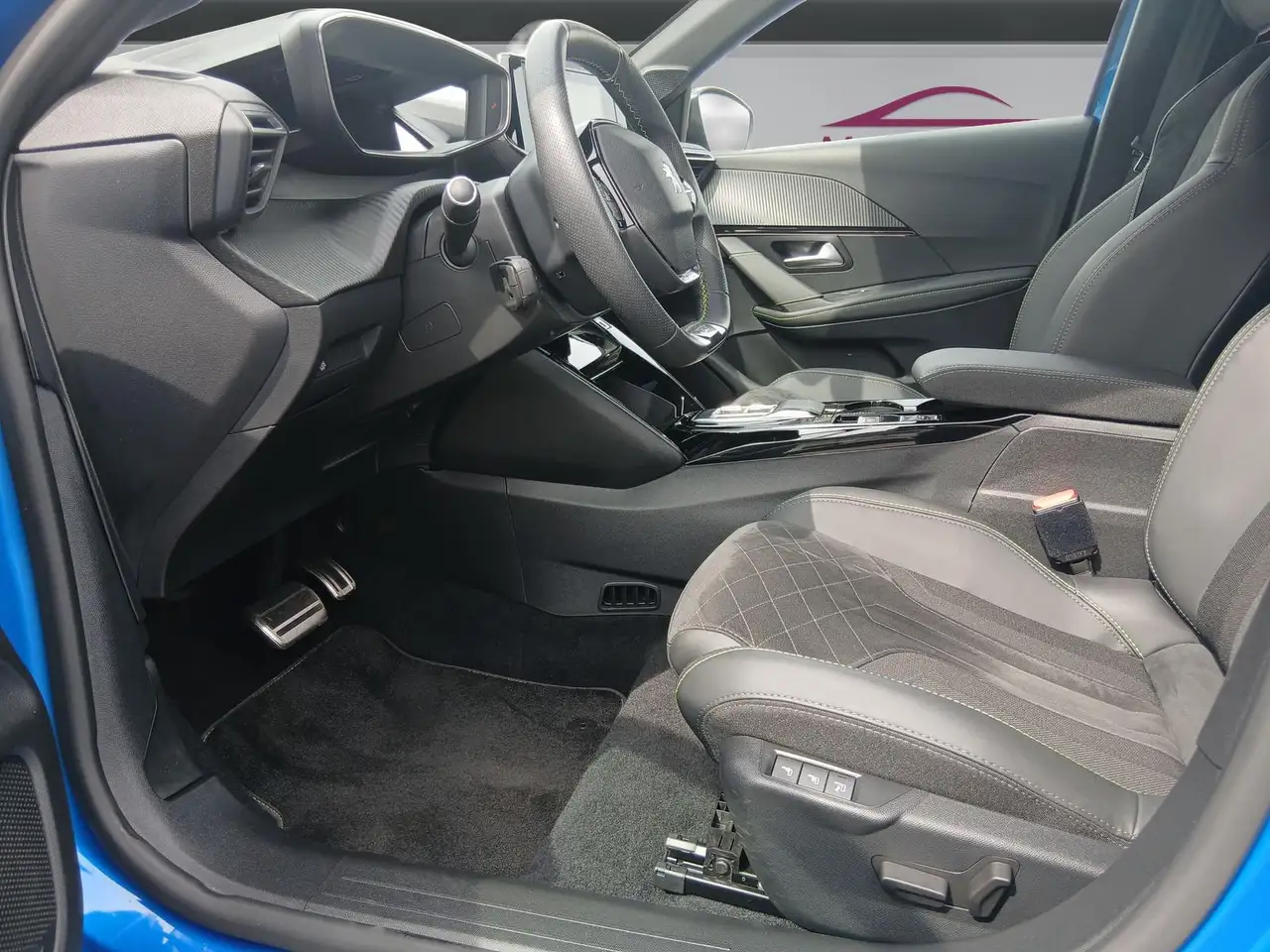 Peugeot e-208 GT+Massagesitz+PDC vorne & hinten 10